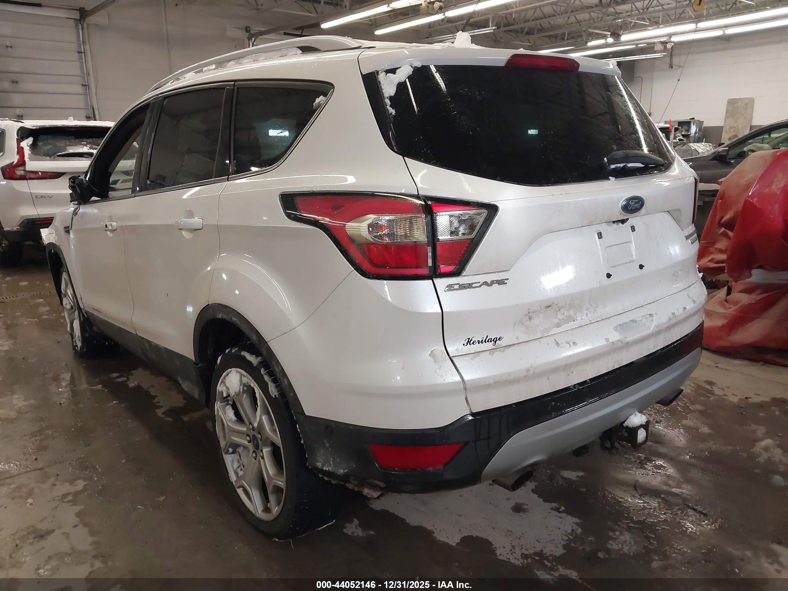 FORD ESCAPE image 3