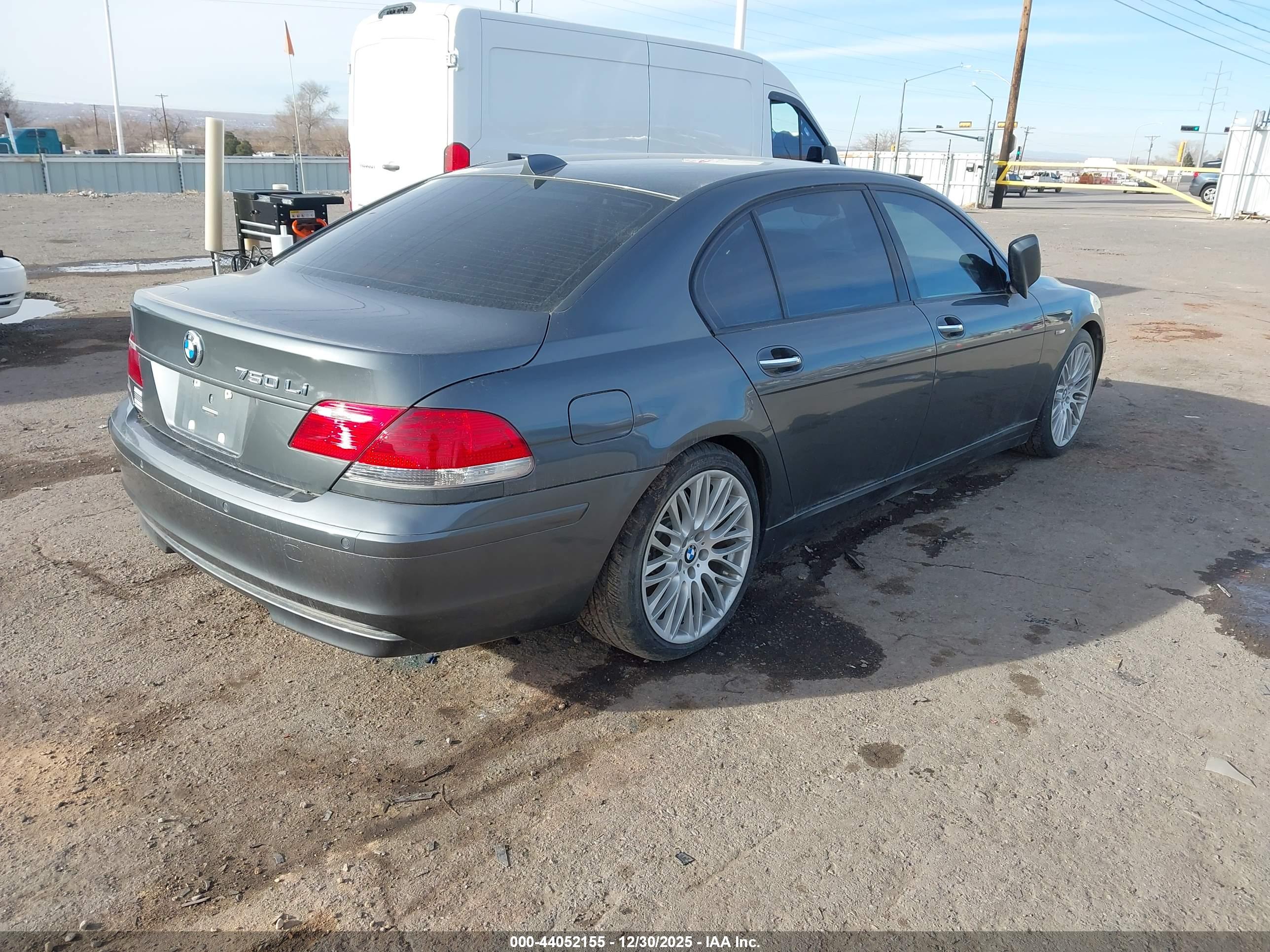 BMW 750LI image 4