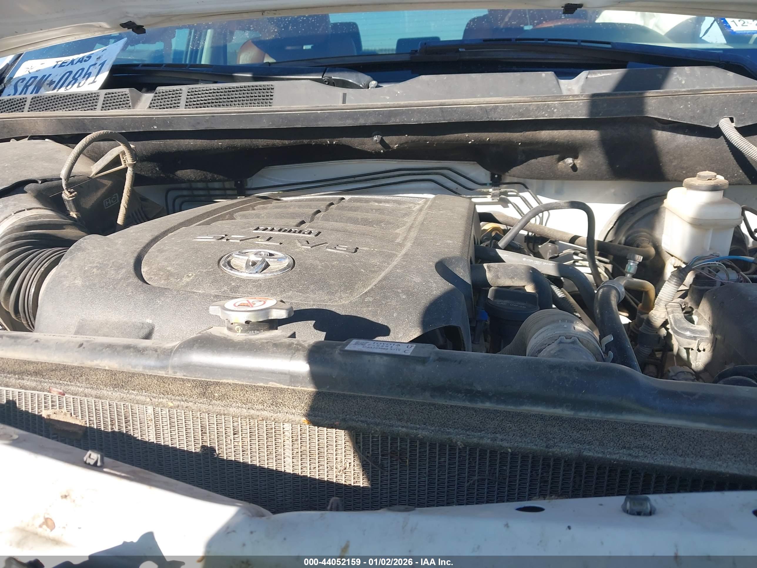 TOYOTA TUNDRA image 10