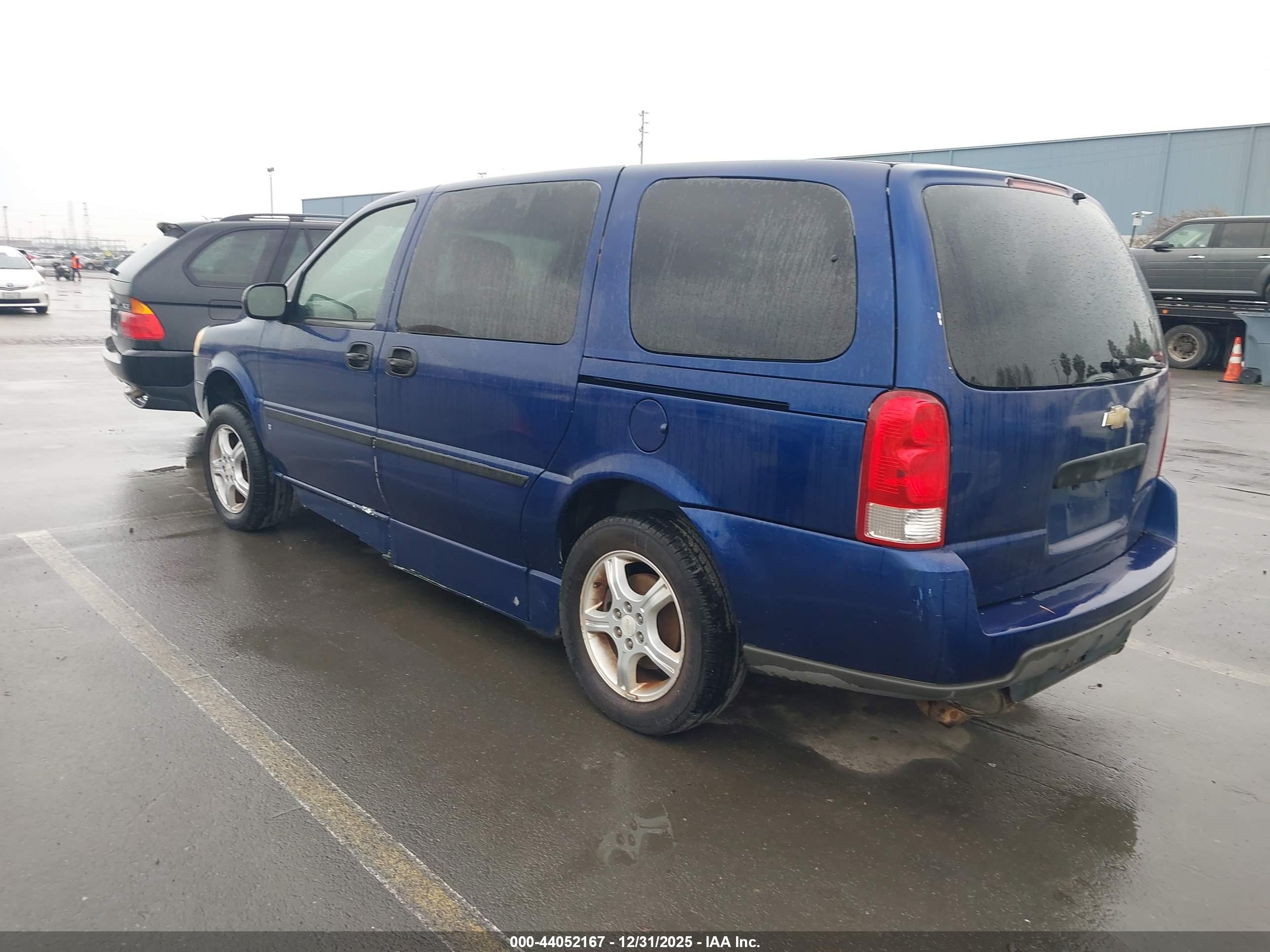 CHEVROLET UPLANDER image 3