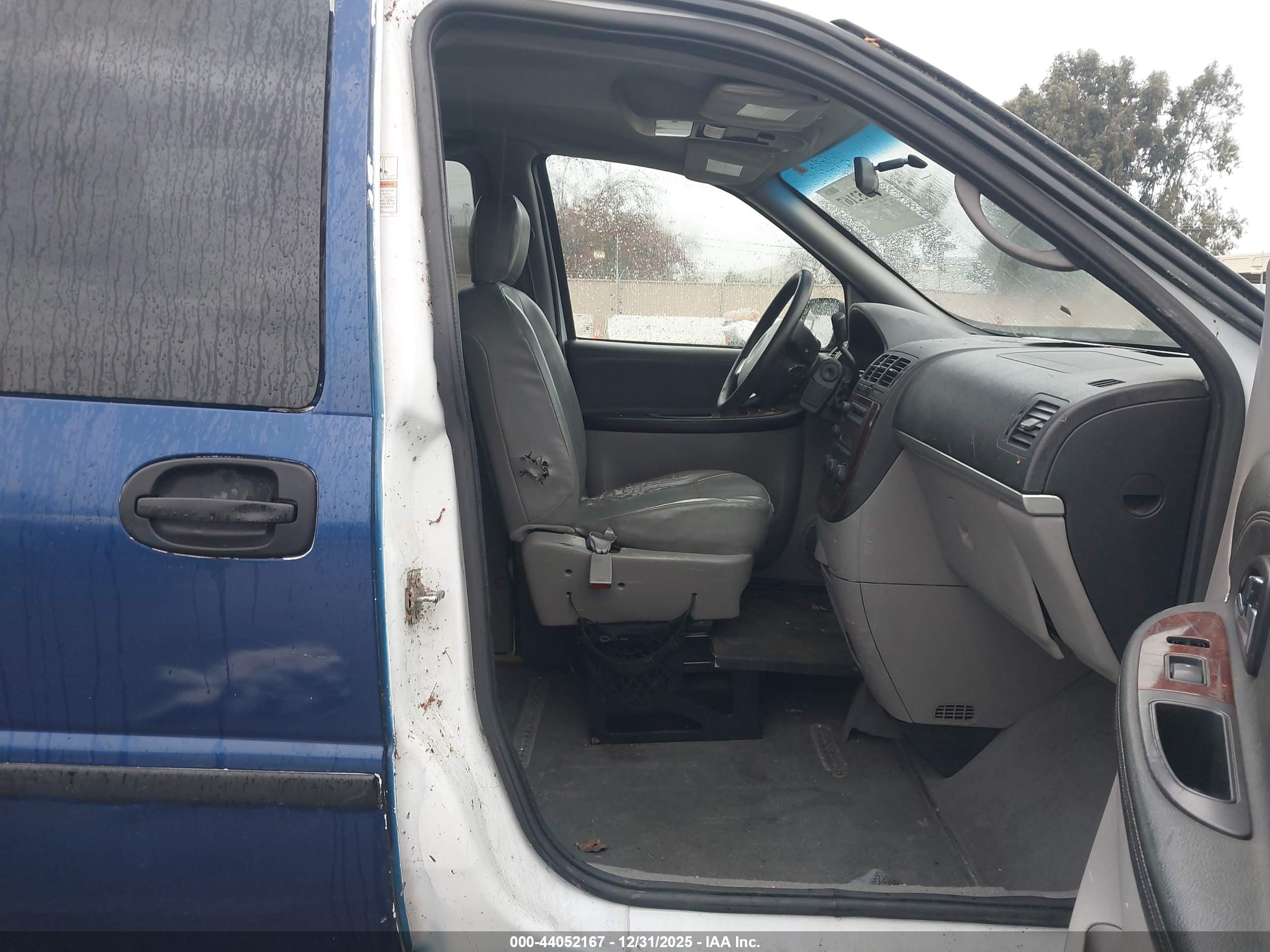 CHEVROLET UPLANDER image 5