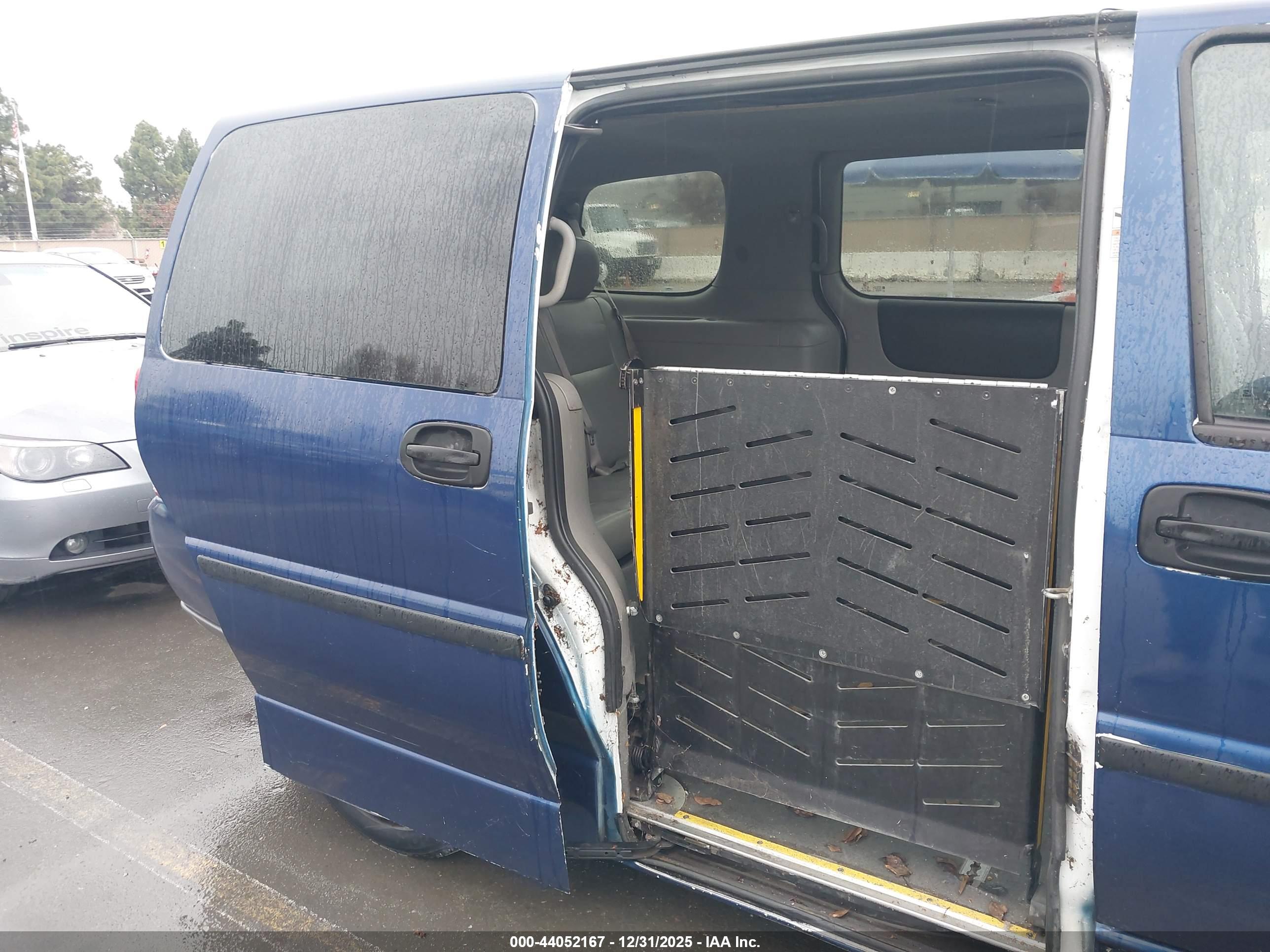 CHEVROLET UPLANDER image 8