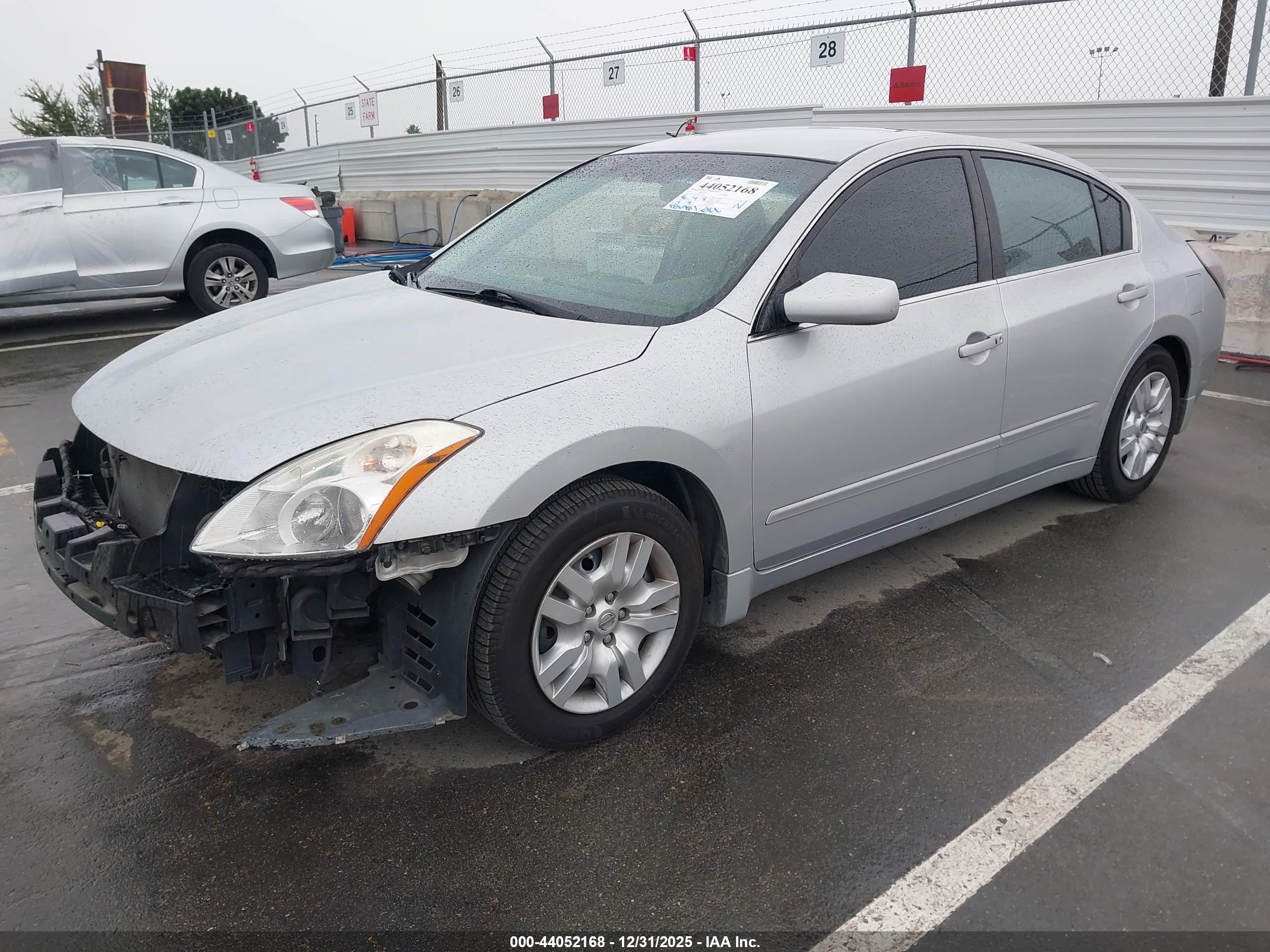 NISSAN ALTIMA image 2
