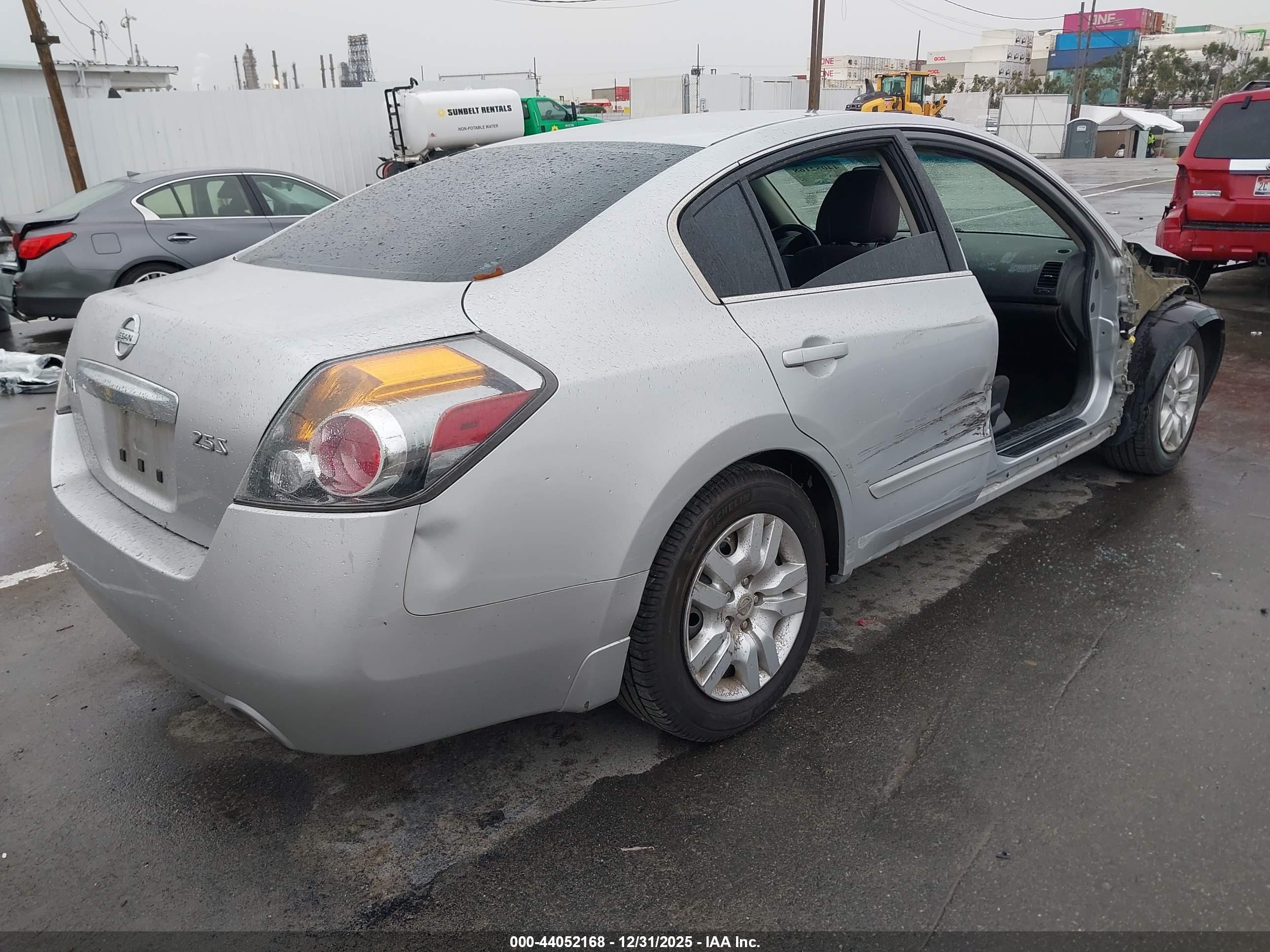 NISSAN ALTIMA image 4
