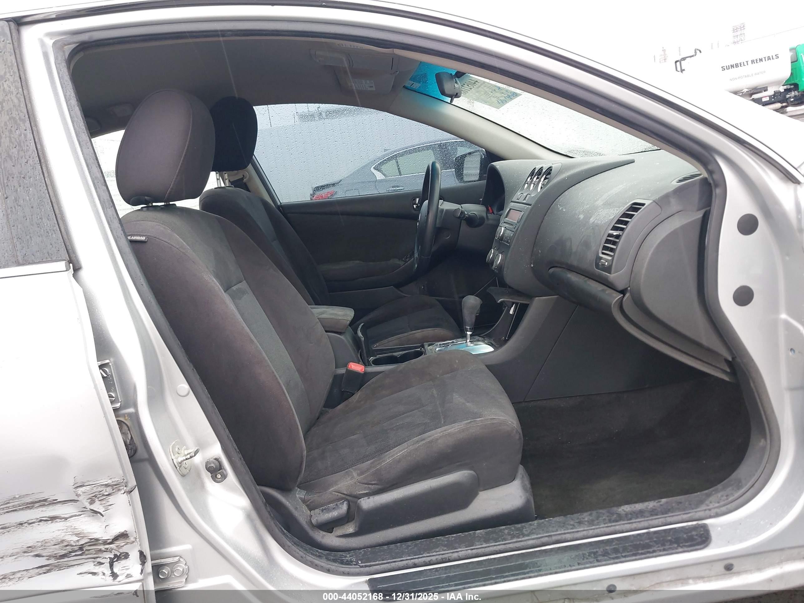 NISSAN ALTIMA image 5