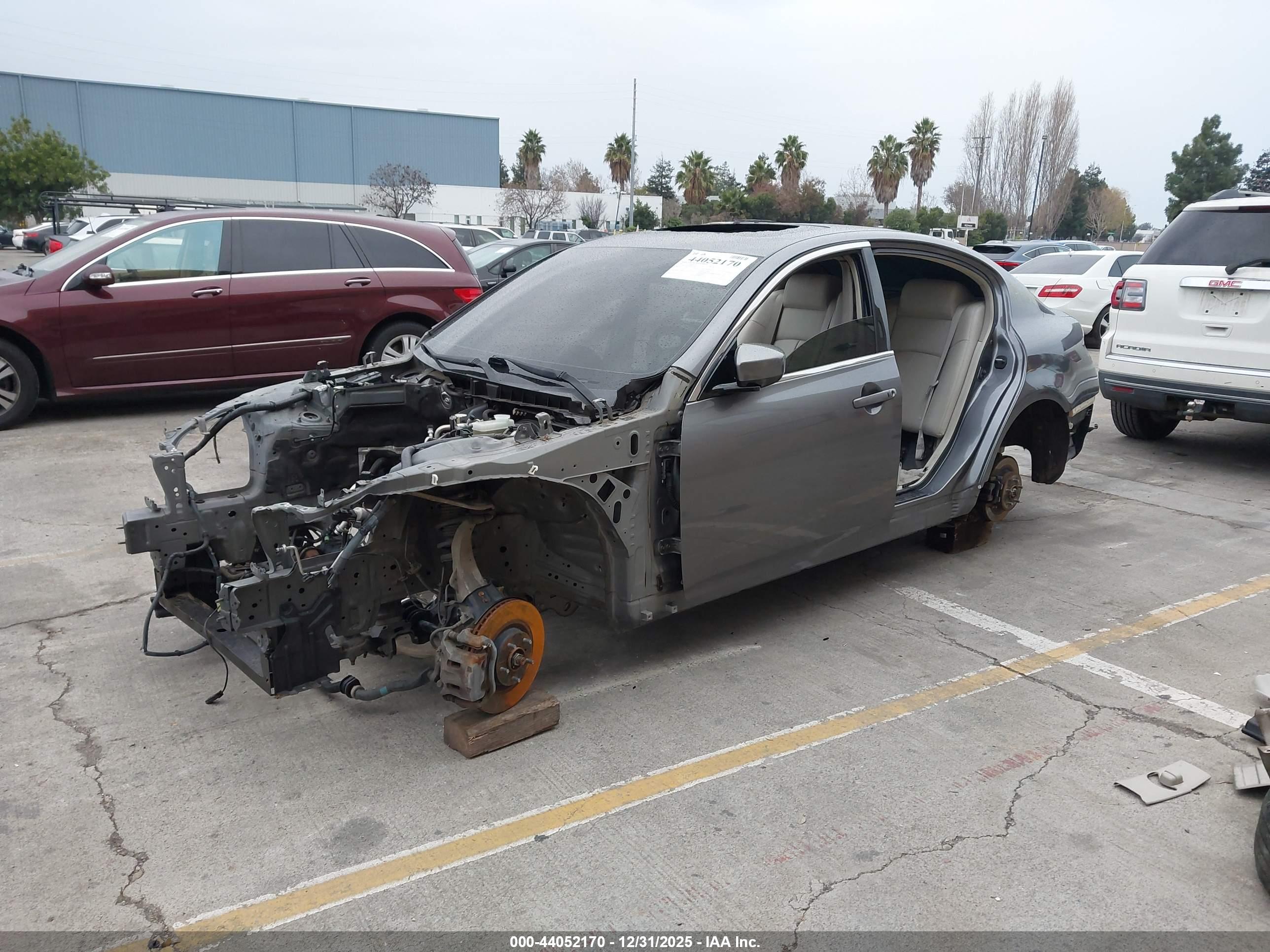 INFINITI G37X image 2