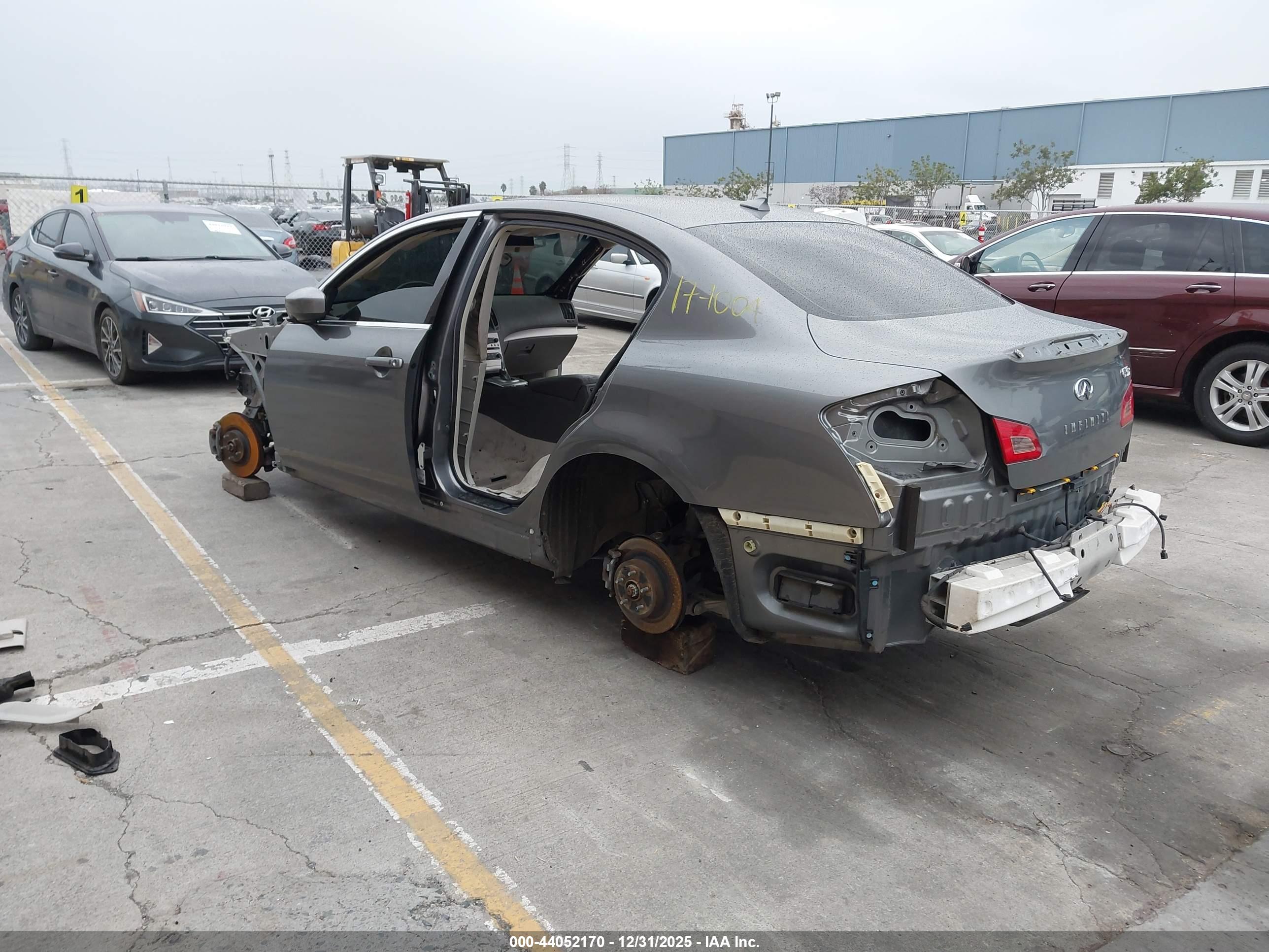 INFINITI G37X image 3