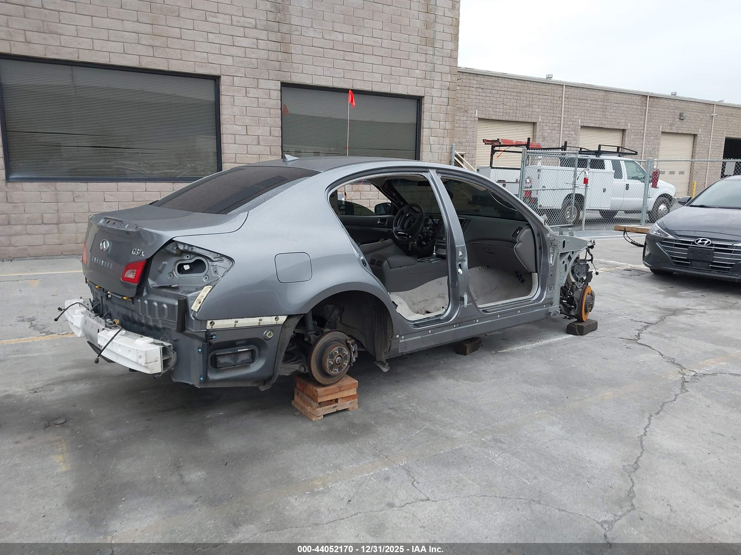 INFINITI G37X image 4