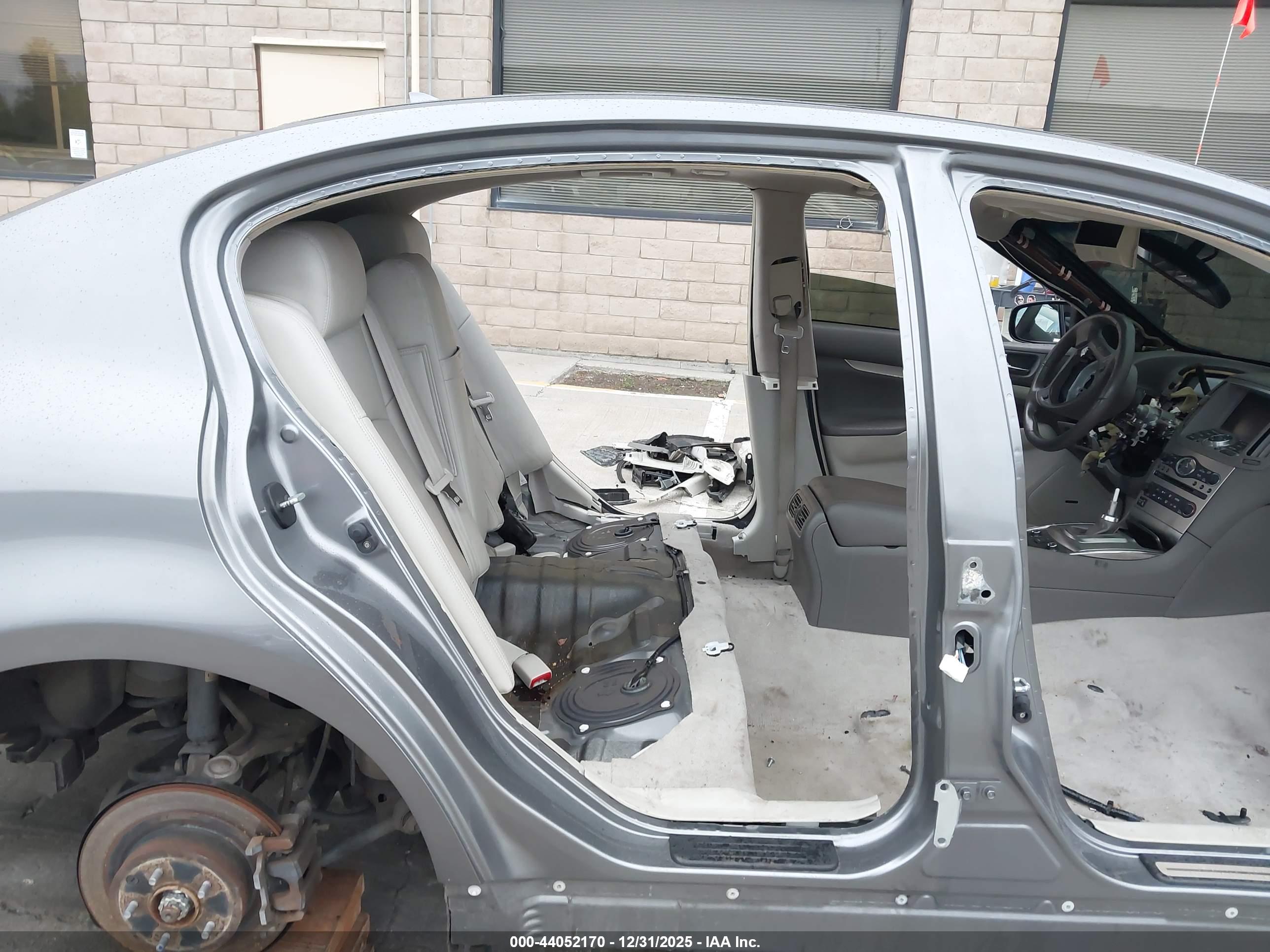 INFINITI G37X image 8