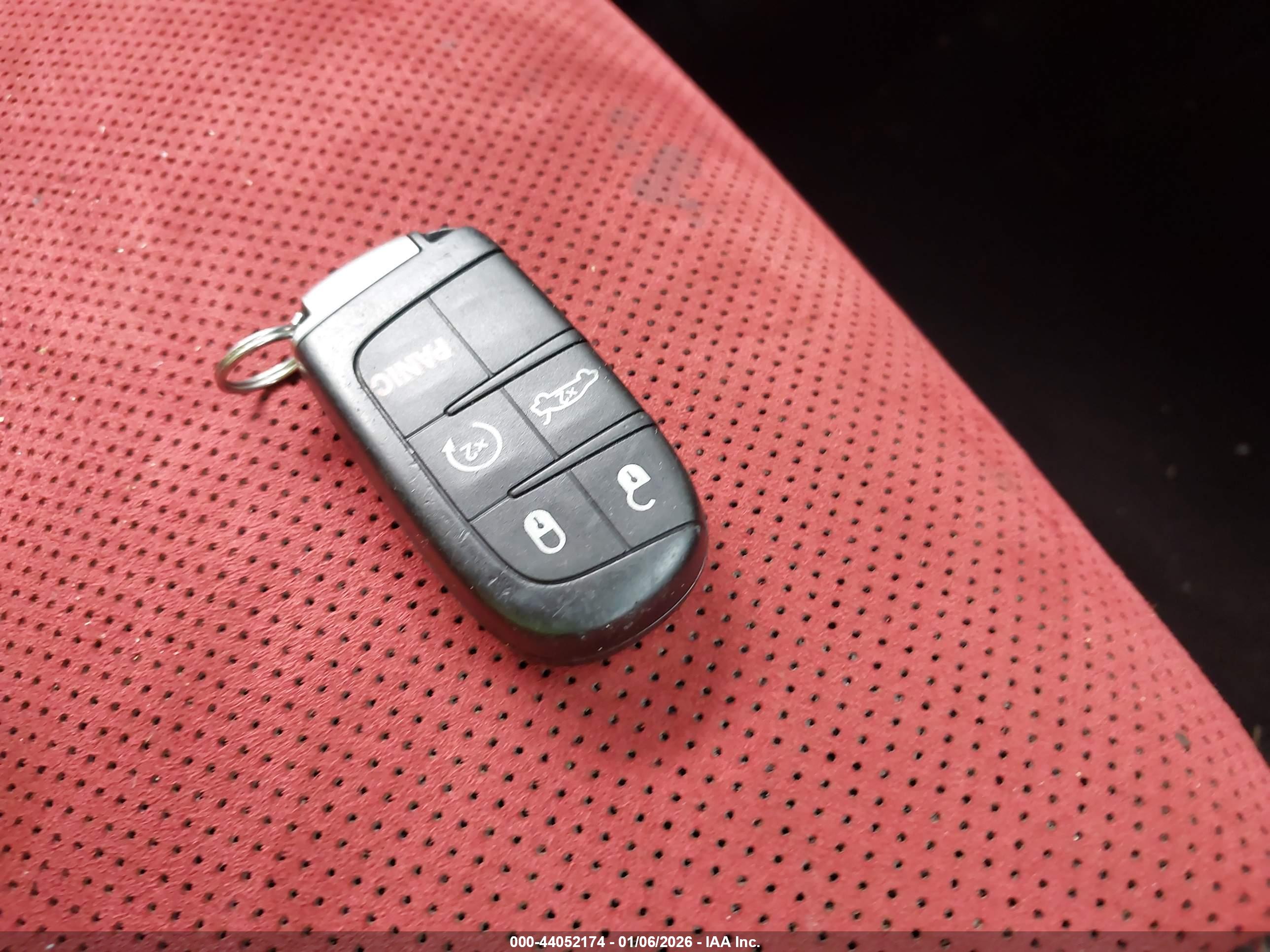 DODGE CHALLENGER image 11