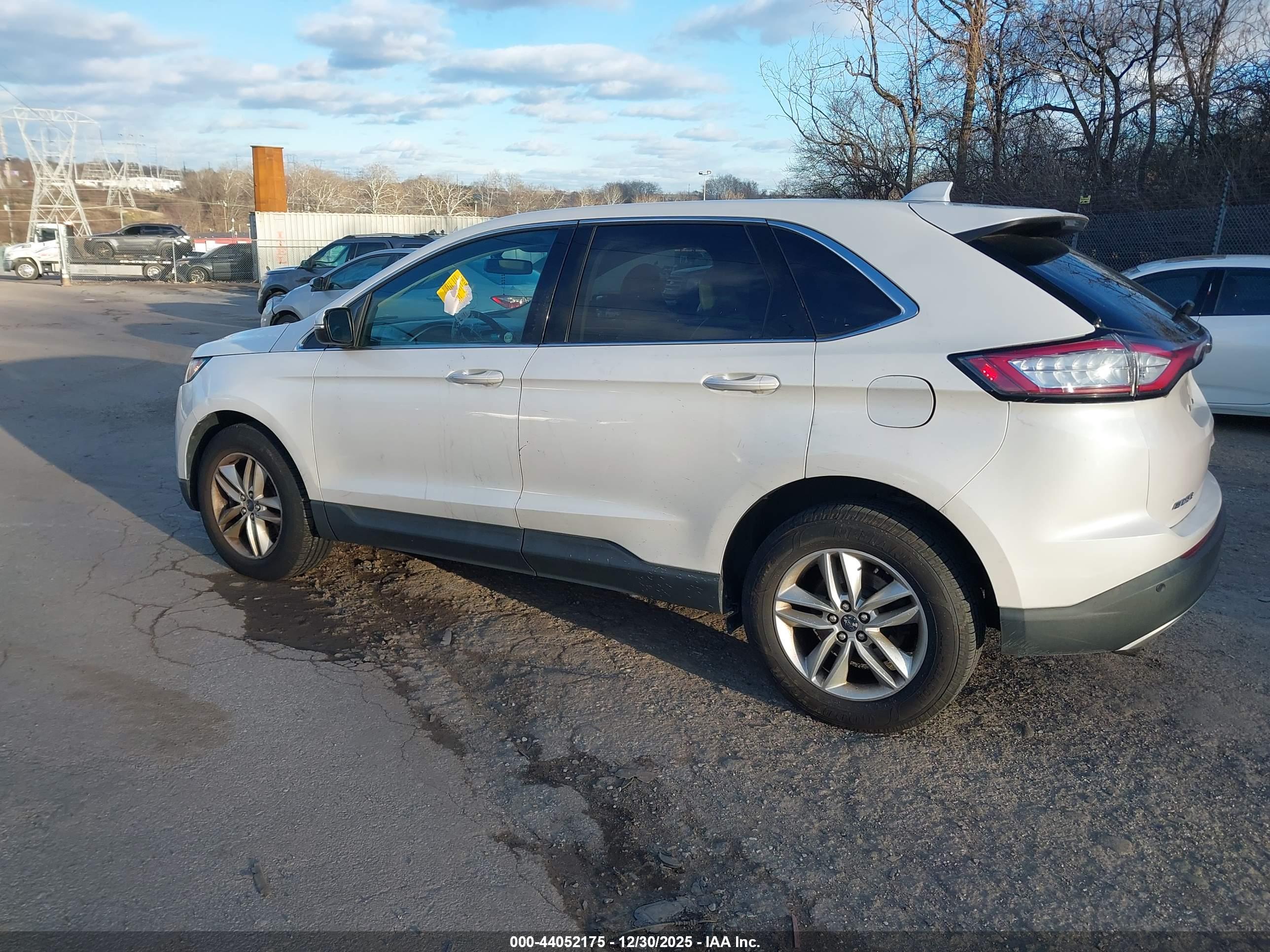 FORD EDGE image 3
