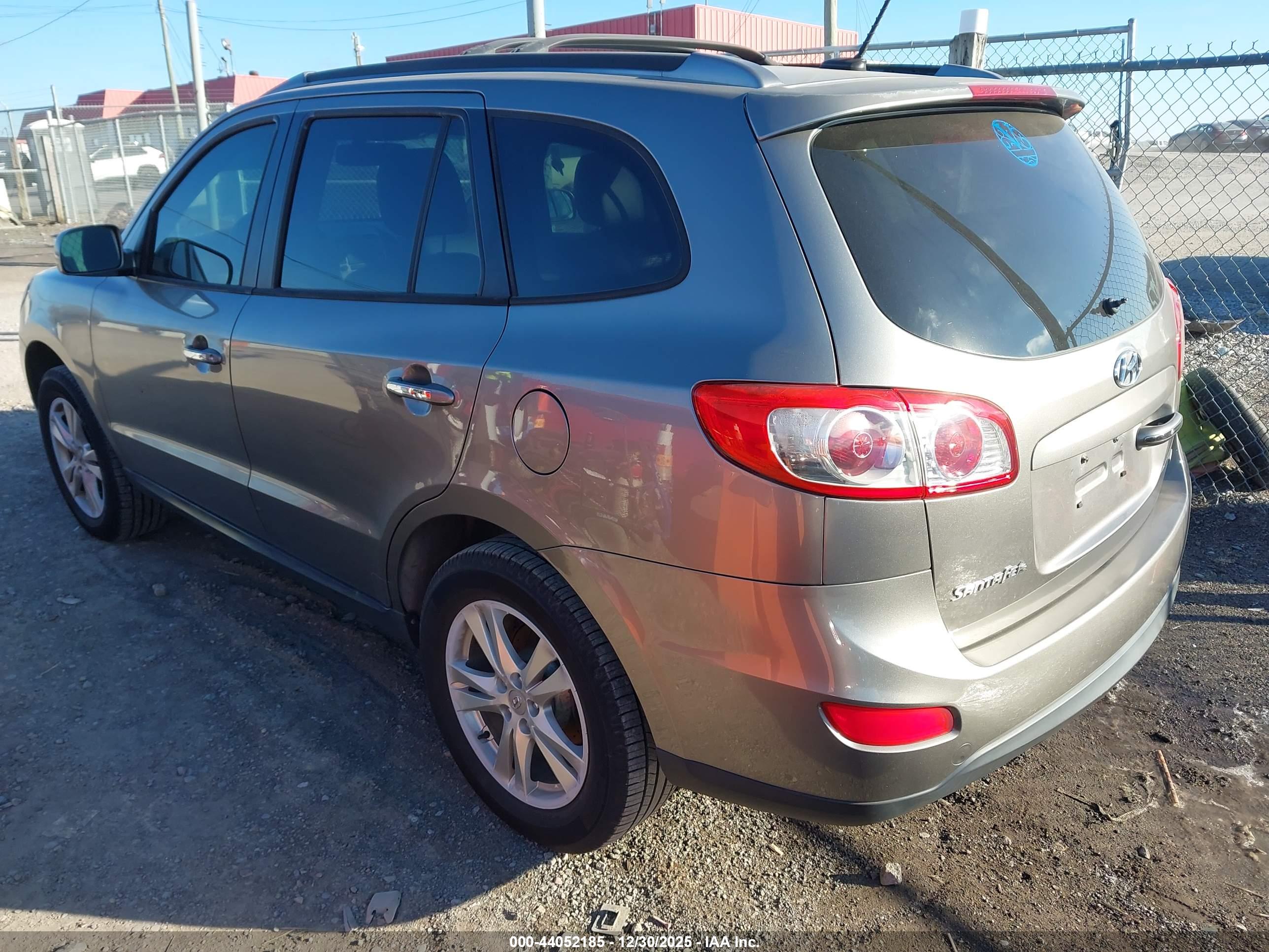 HYUNDAI SANTA image 3
