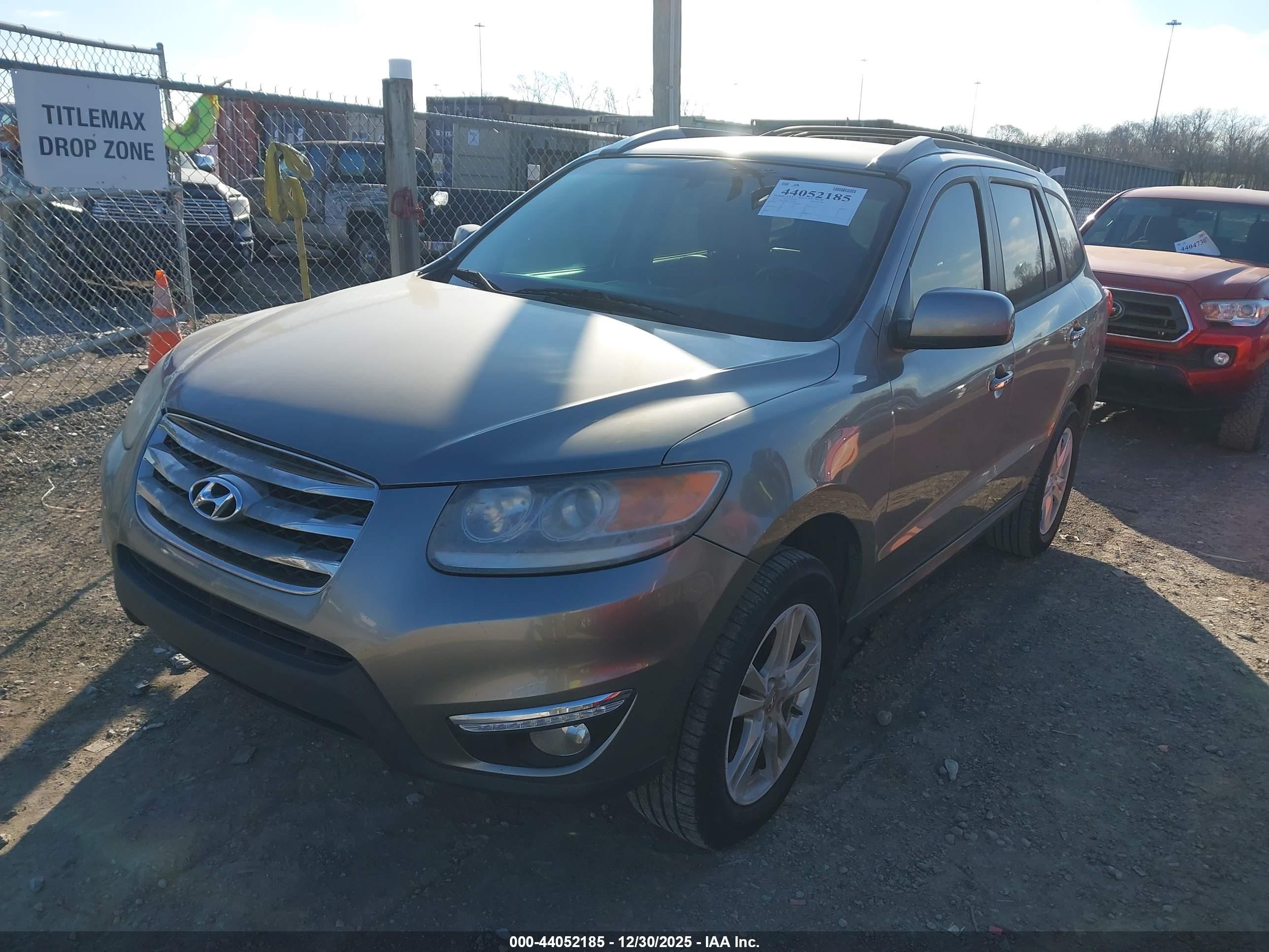 HYUNDAI SANTA image 6