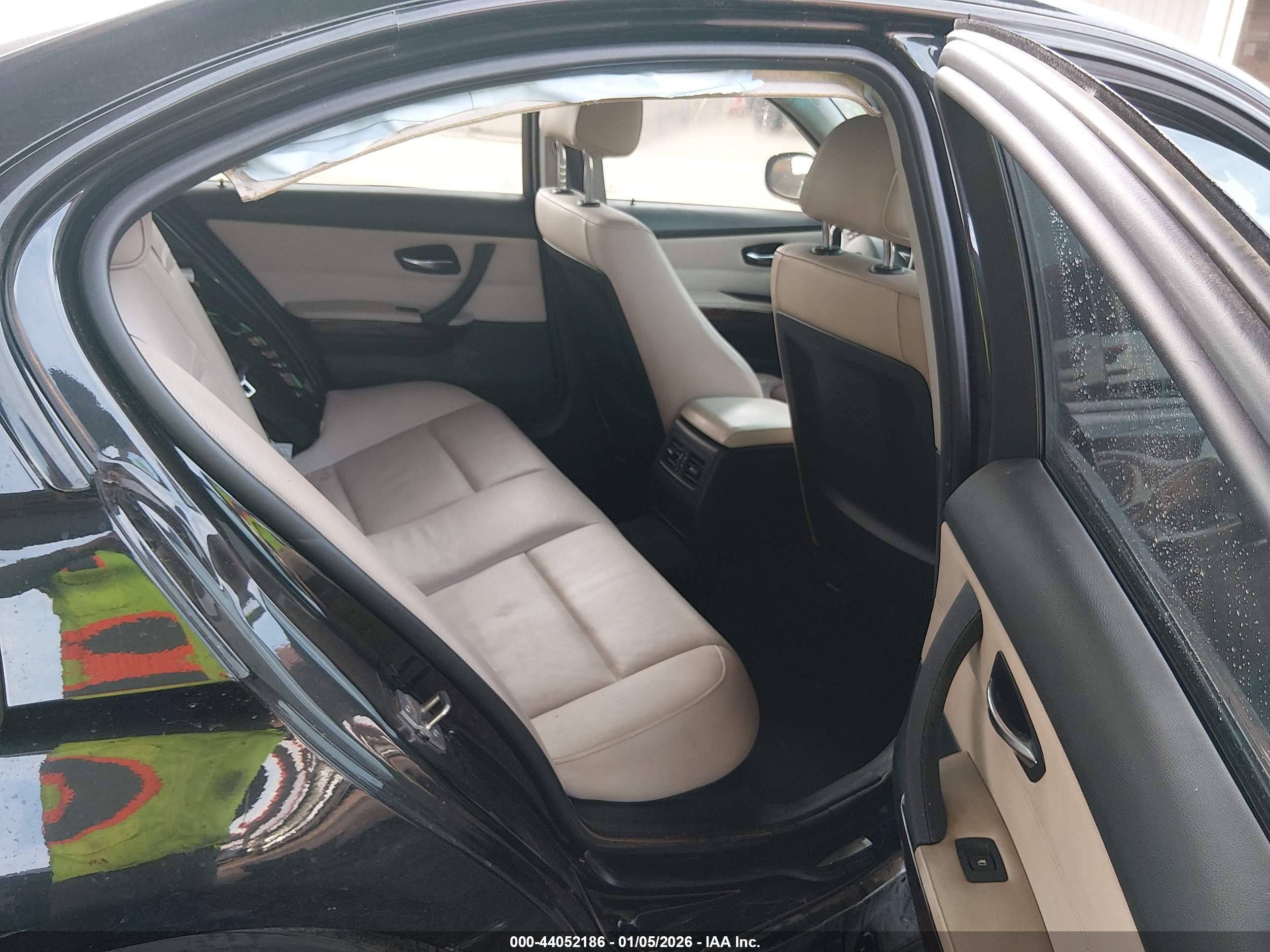 BMW 335I image 8