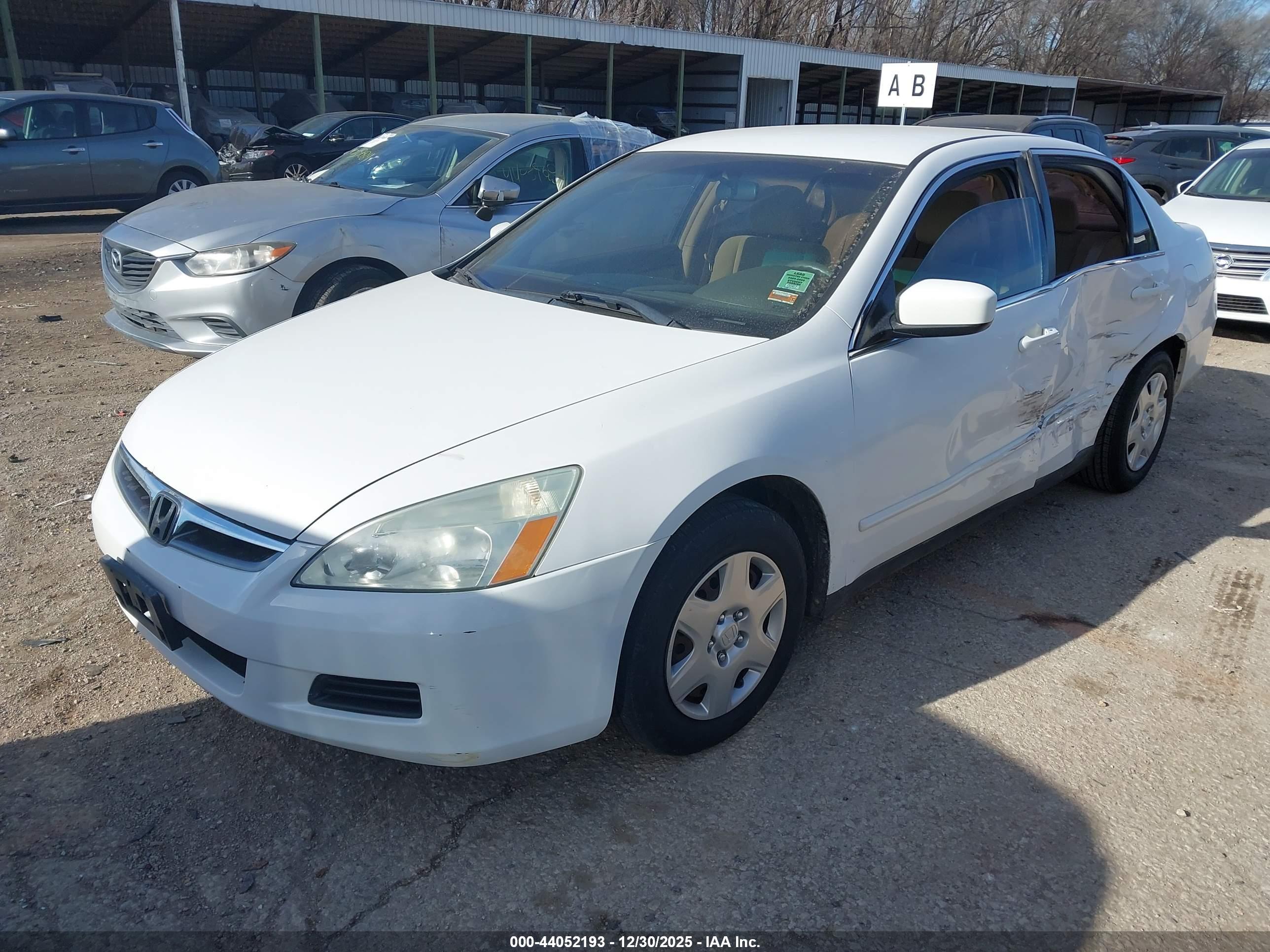 HONDA ACCORD image 2