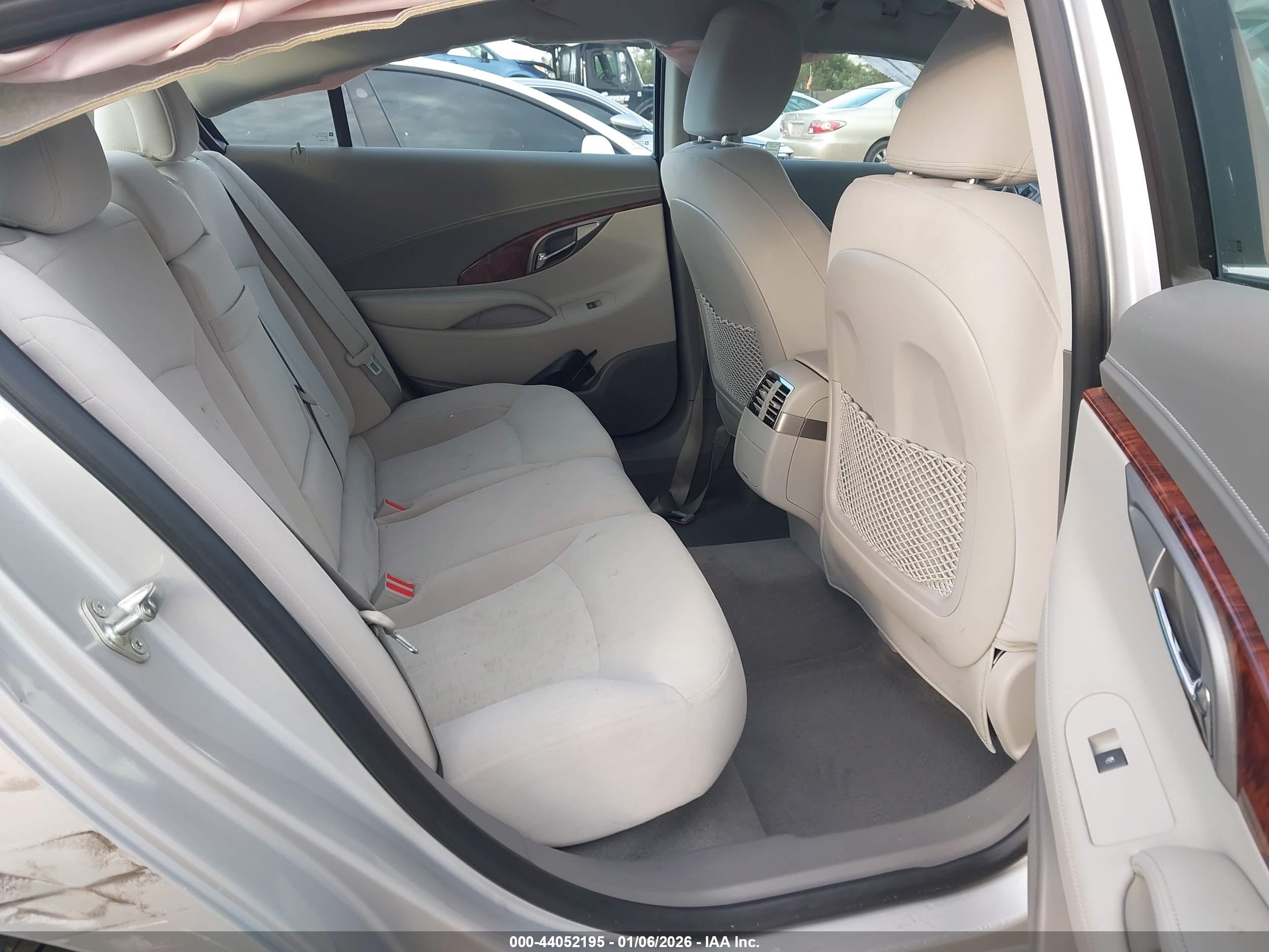 BUICK LACROSSE image 8