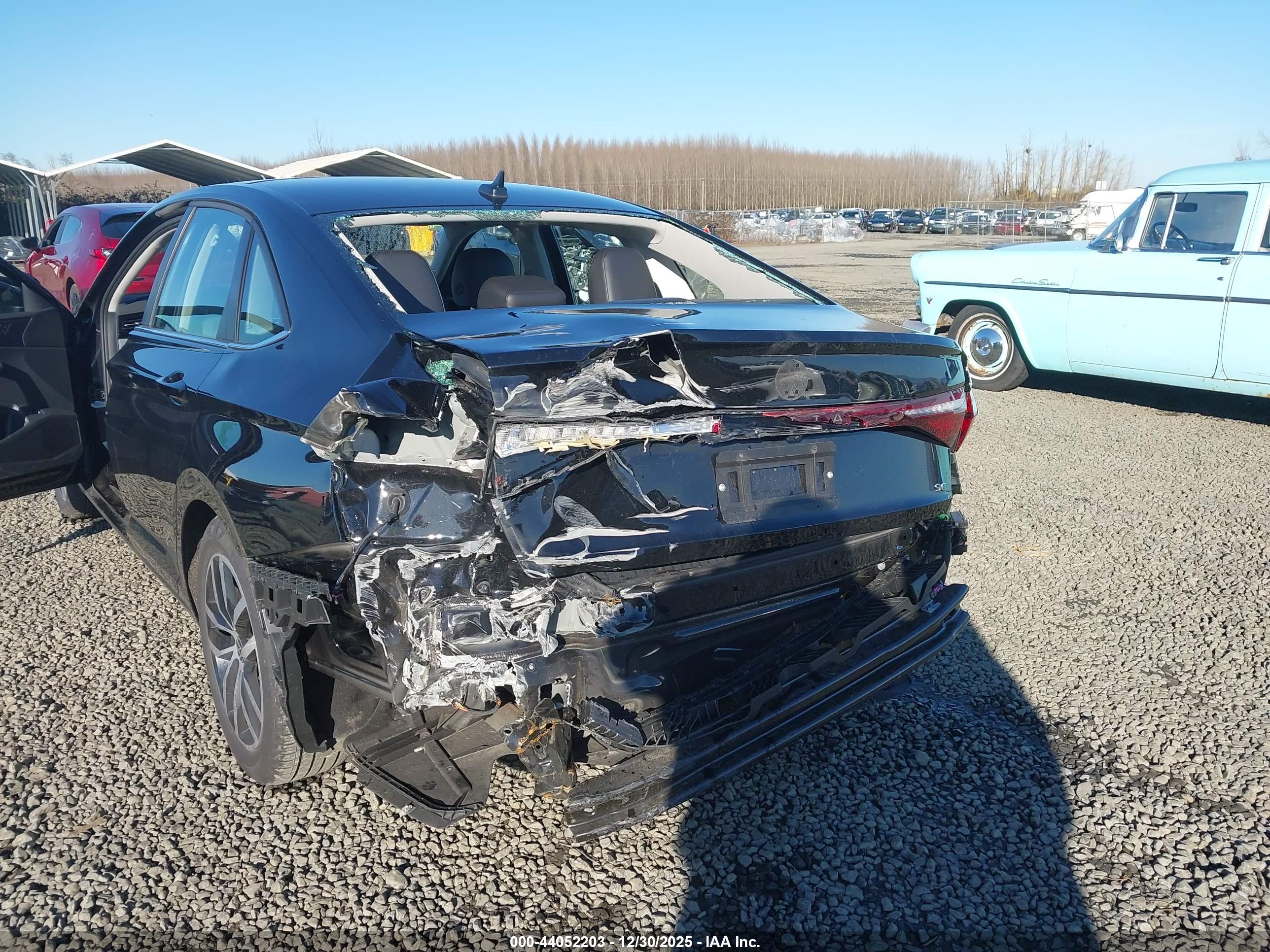VOLKSWAGEN JETTA image 6