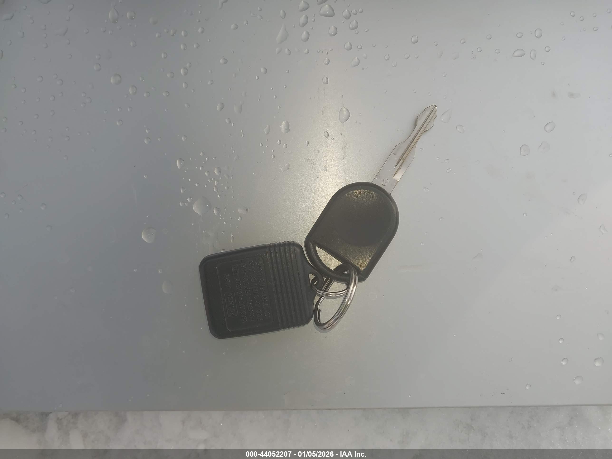FORD EXPLORER image 11