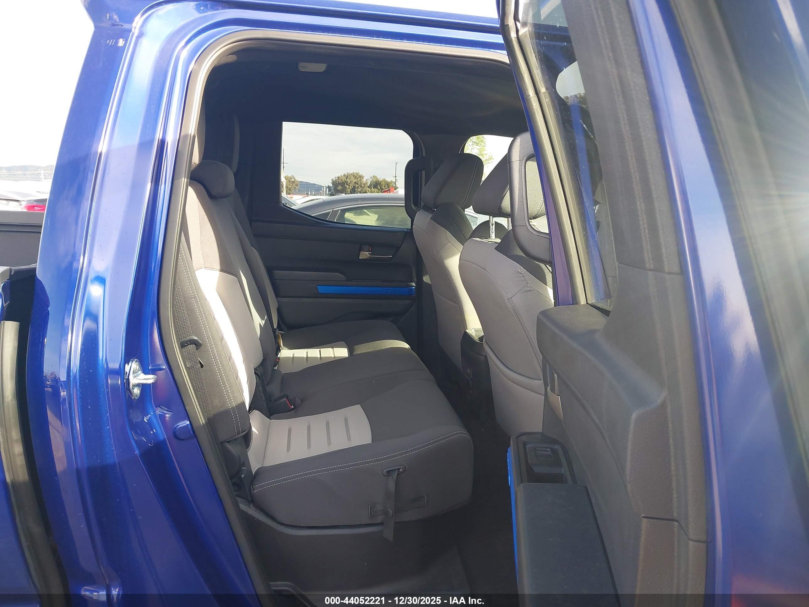TOYOTA TACOMA image 8