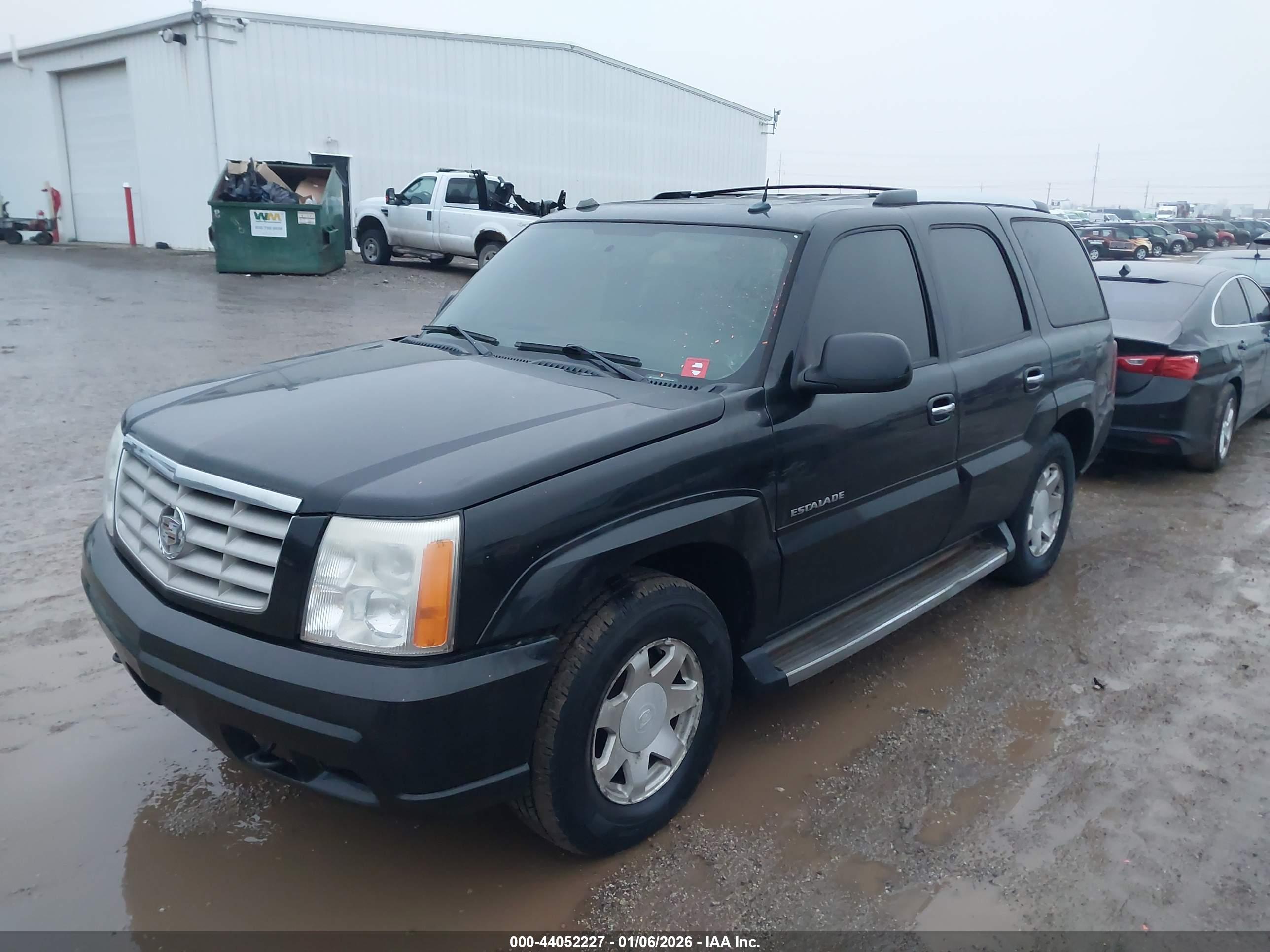 CADILLAC ESCALADE image 2