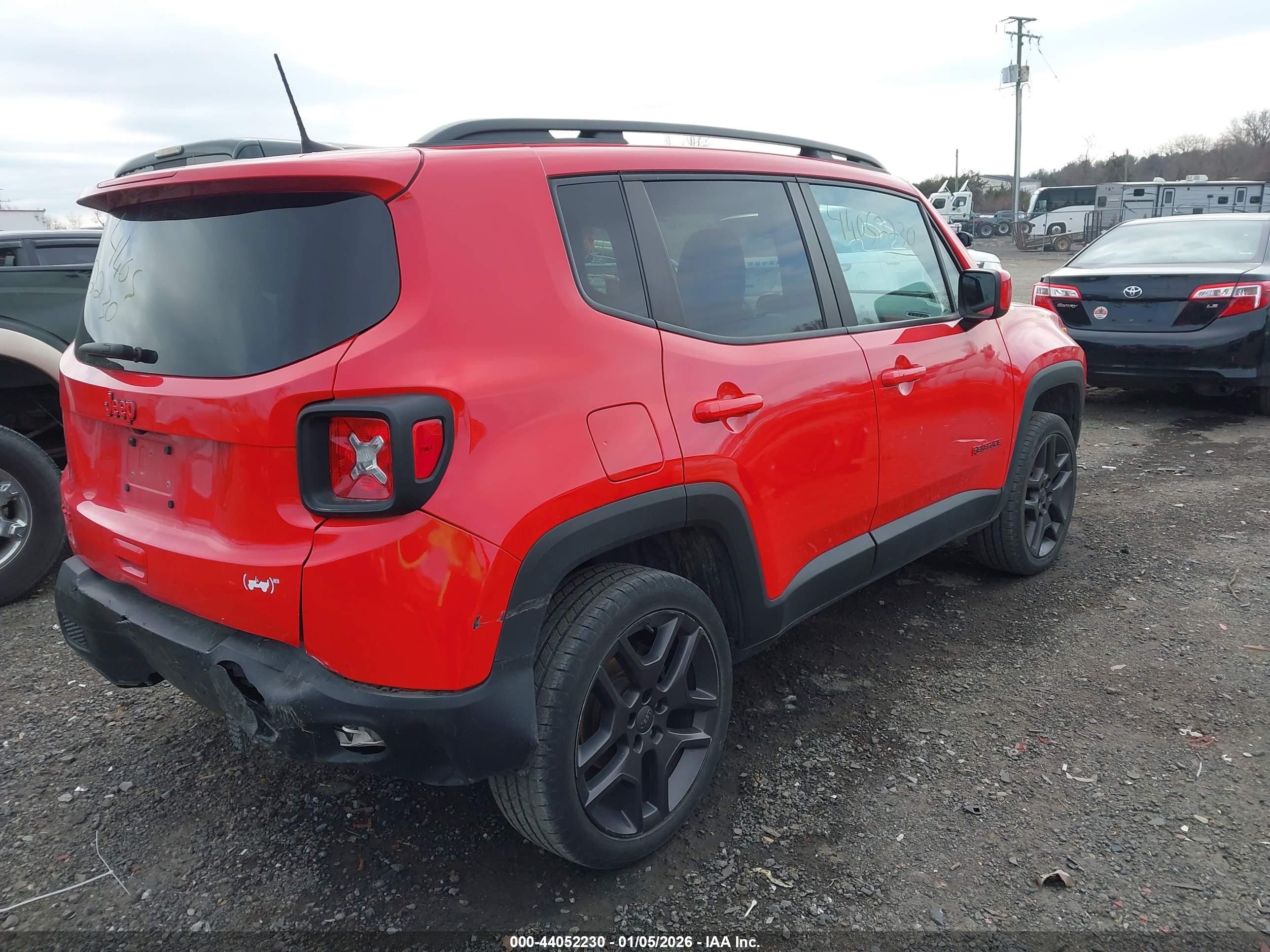 JEEP RENEGADE image 4