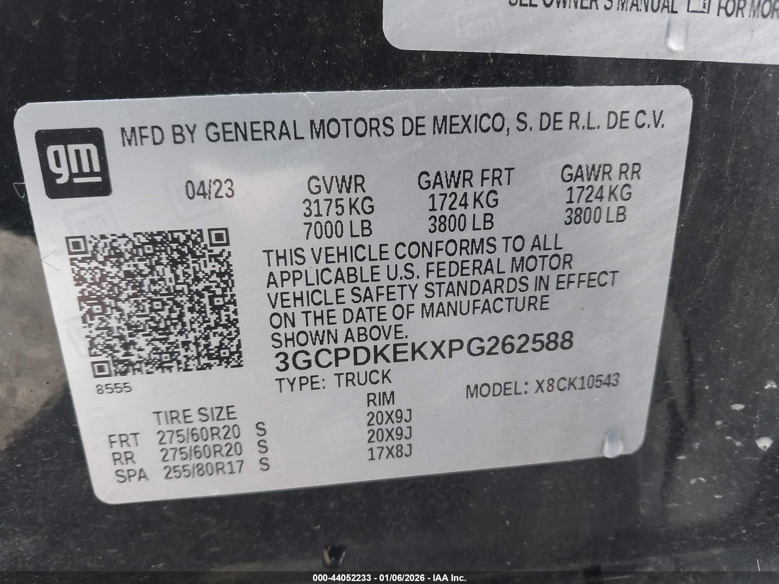 CHEVROLET SILVERADO image 9