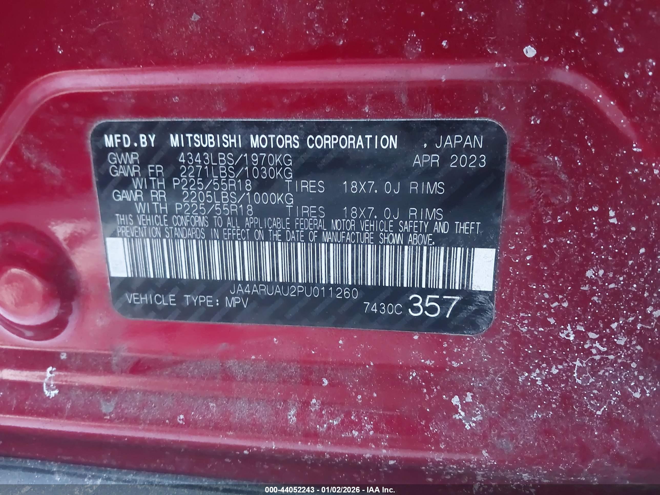 MITSUBISHI OUTLANDER image 9