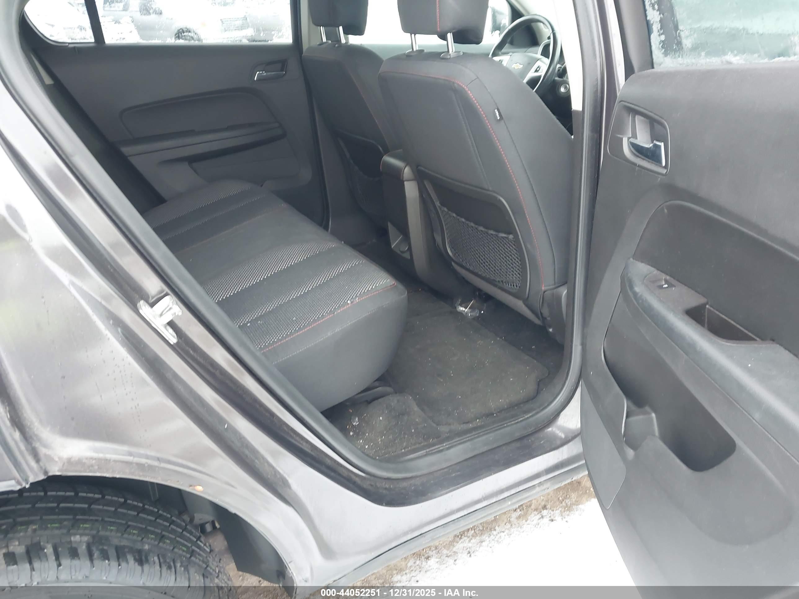 CHEVROLET EQUINOX image 8