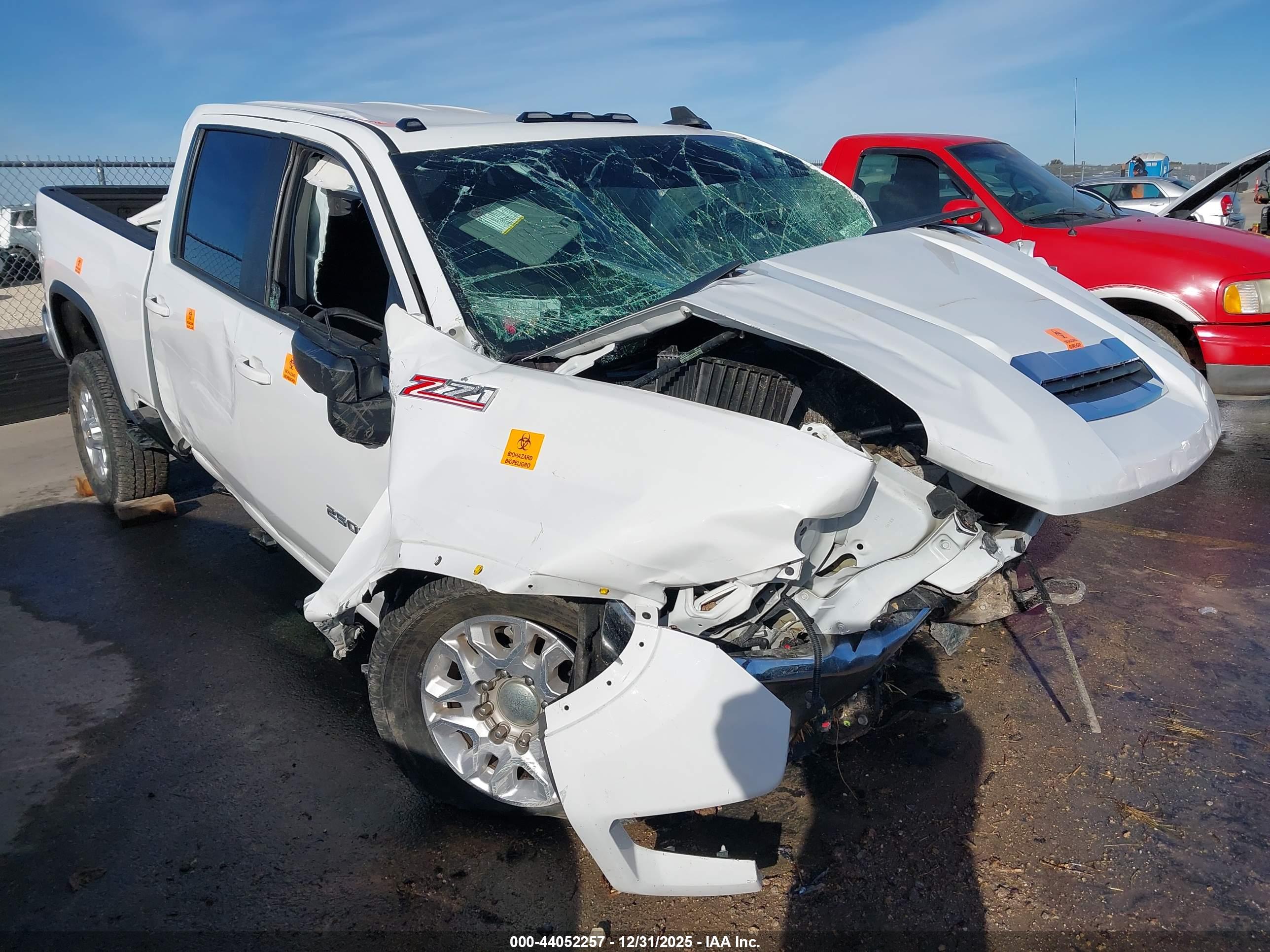 CHEVROLET SILVERADO image 6