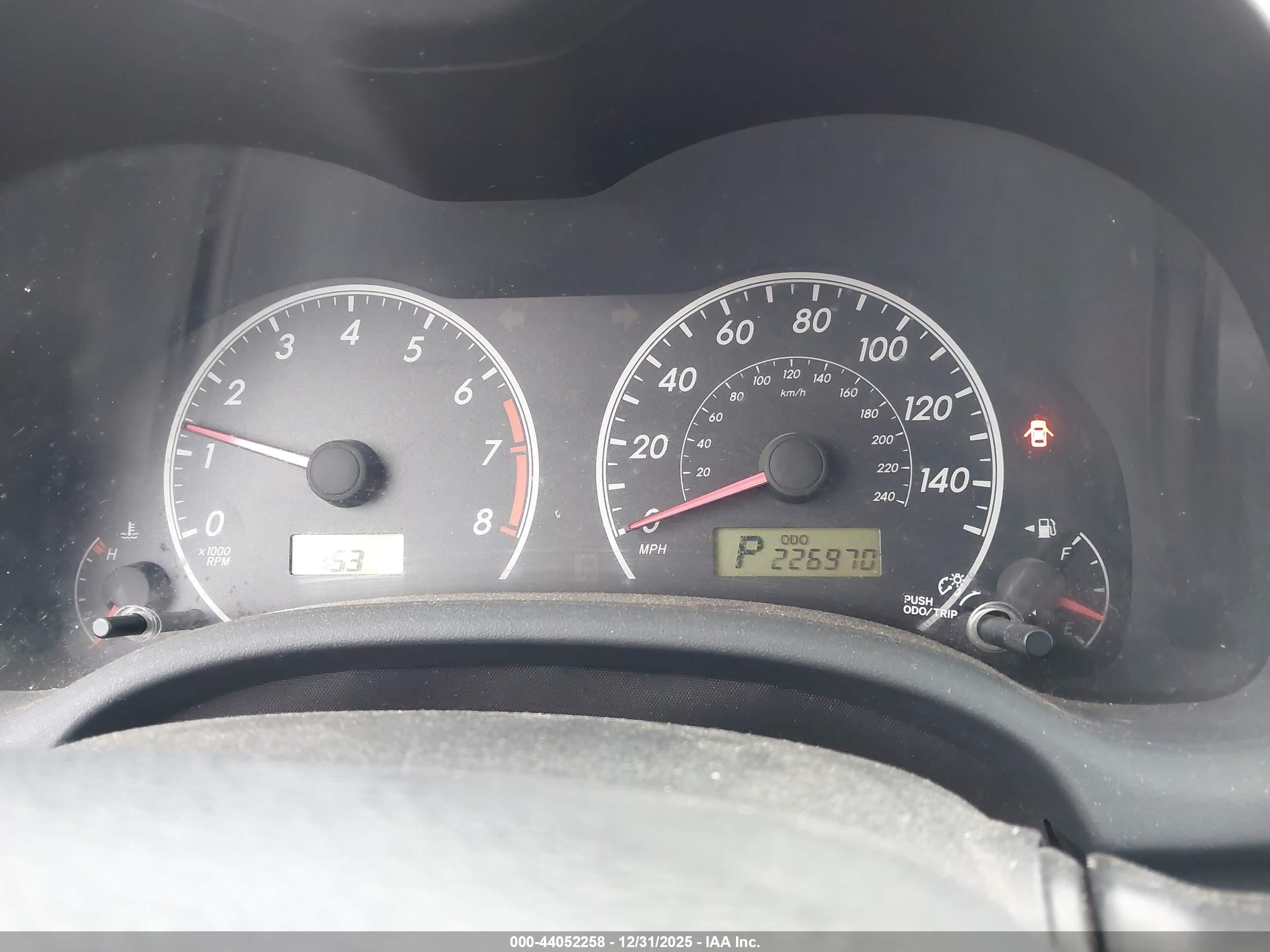 TOYOTA COROLLA image 7