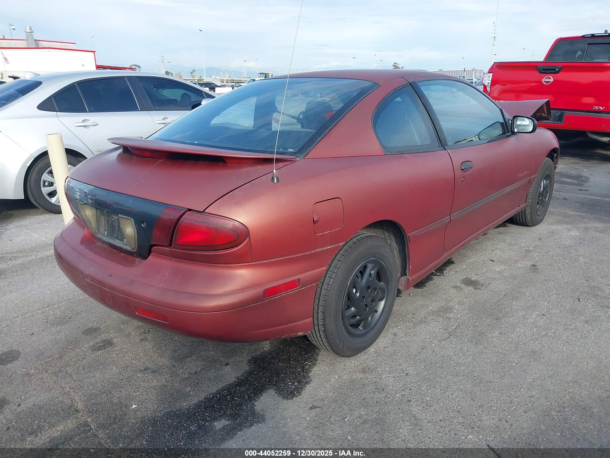 PONTIAC SUNFIRE image 4