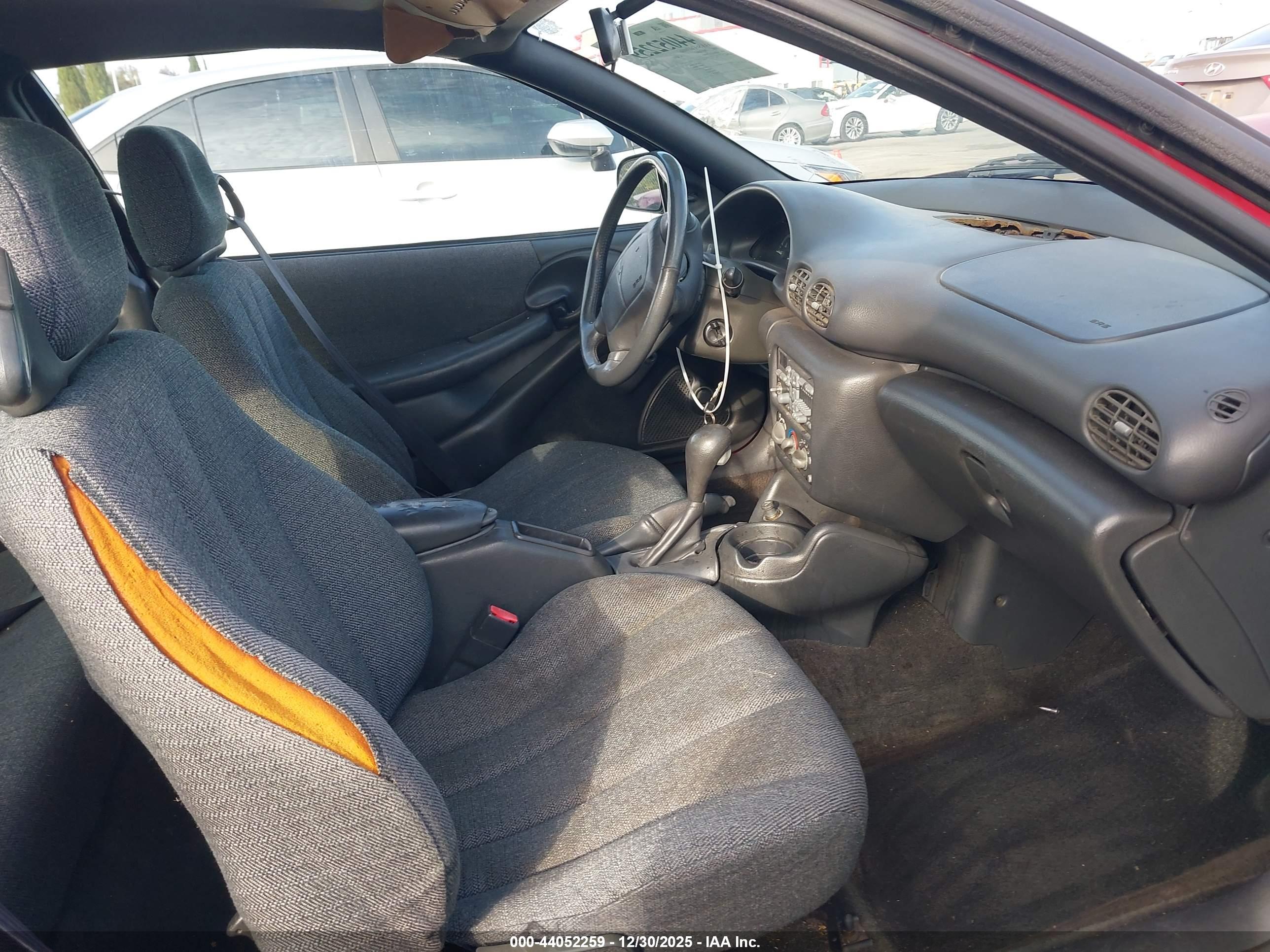 PONTIAC SUNFIRE image 5