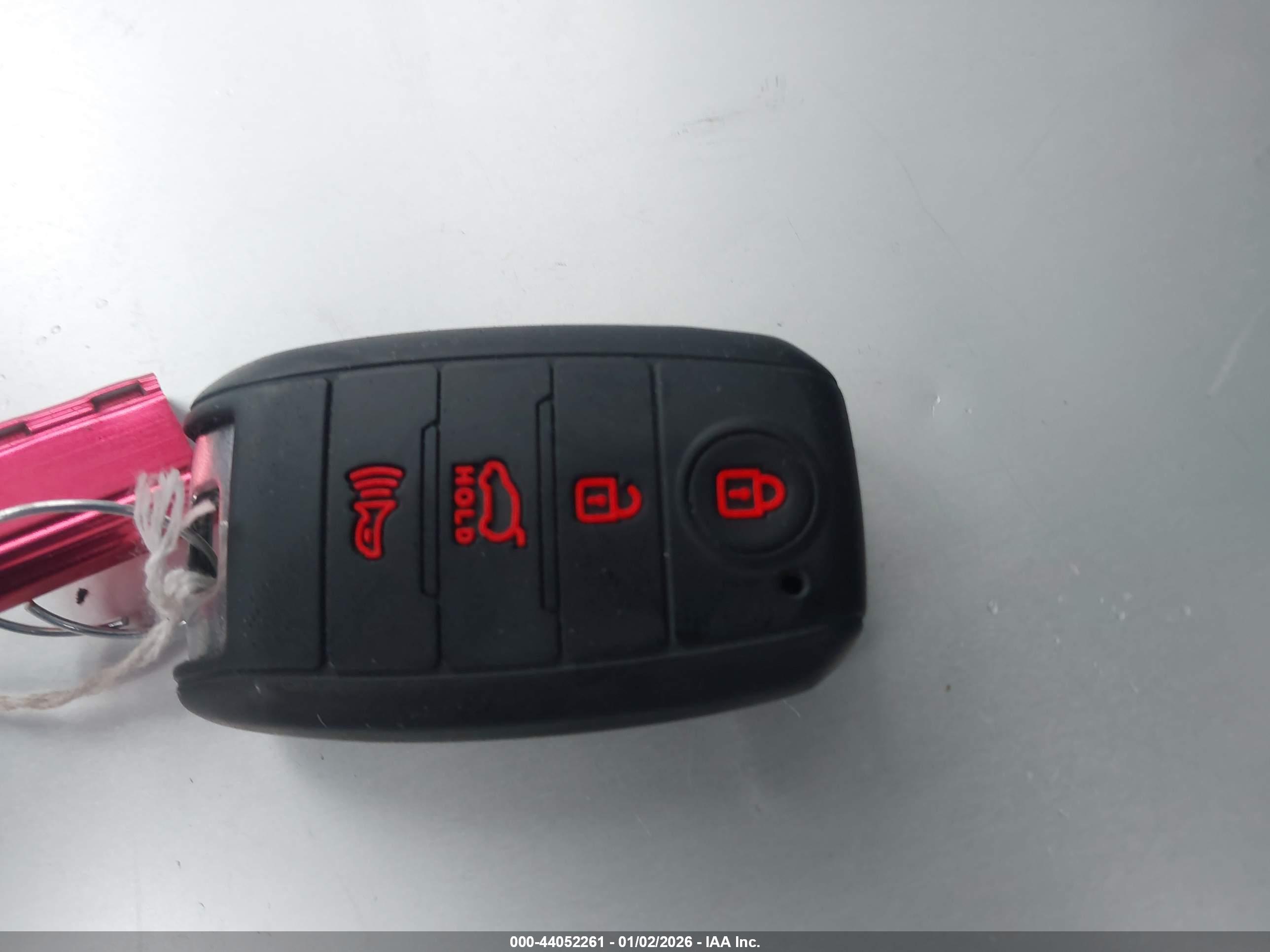 KIA SORENTO image 11