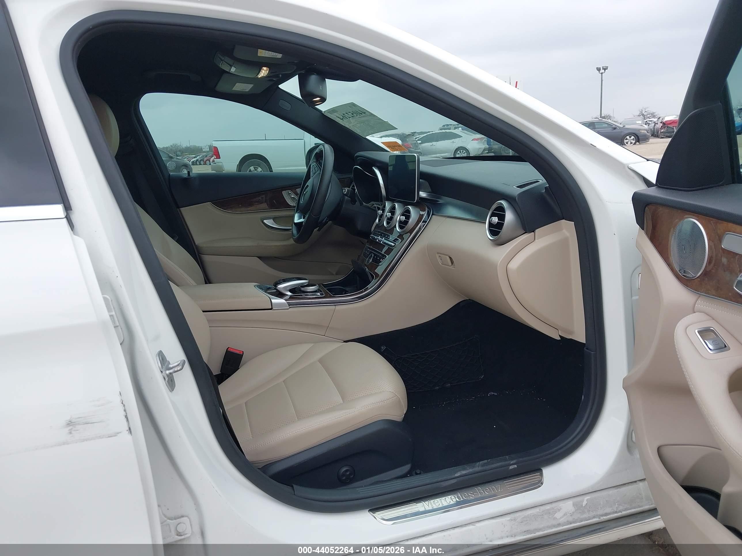 MERCEDES-BENZ C image 5