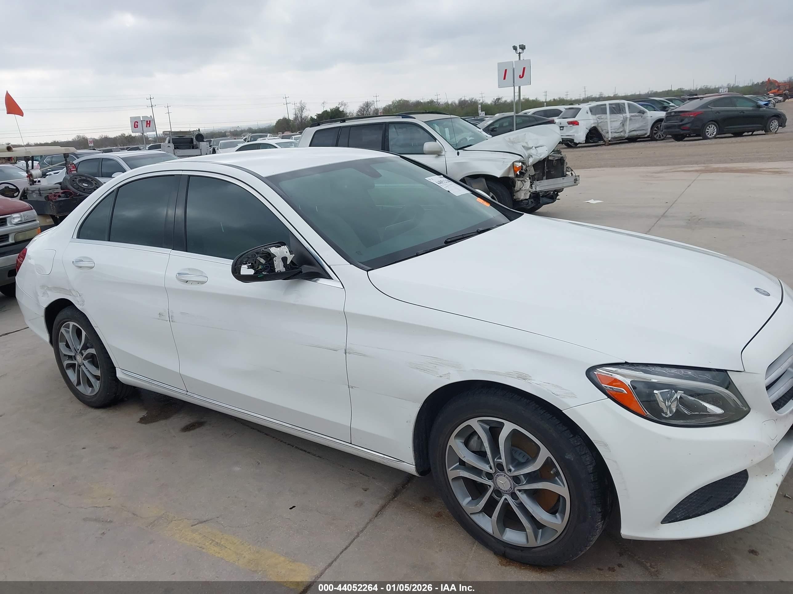 MERCEDES-BENZ C image 6
