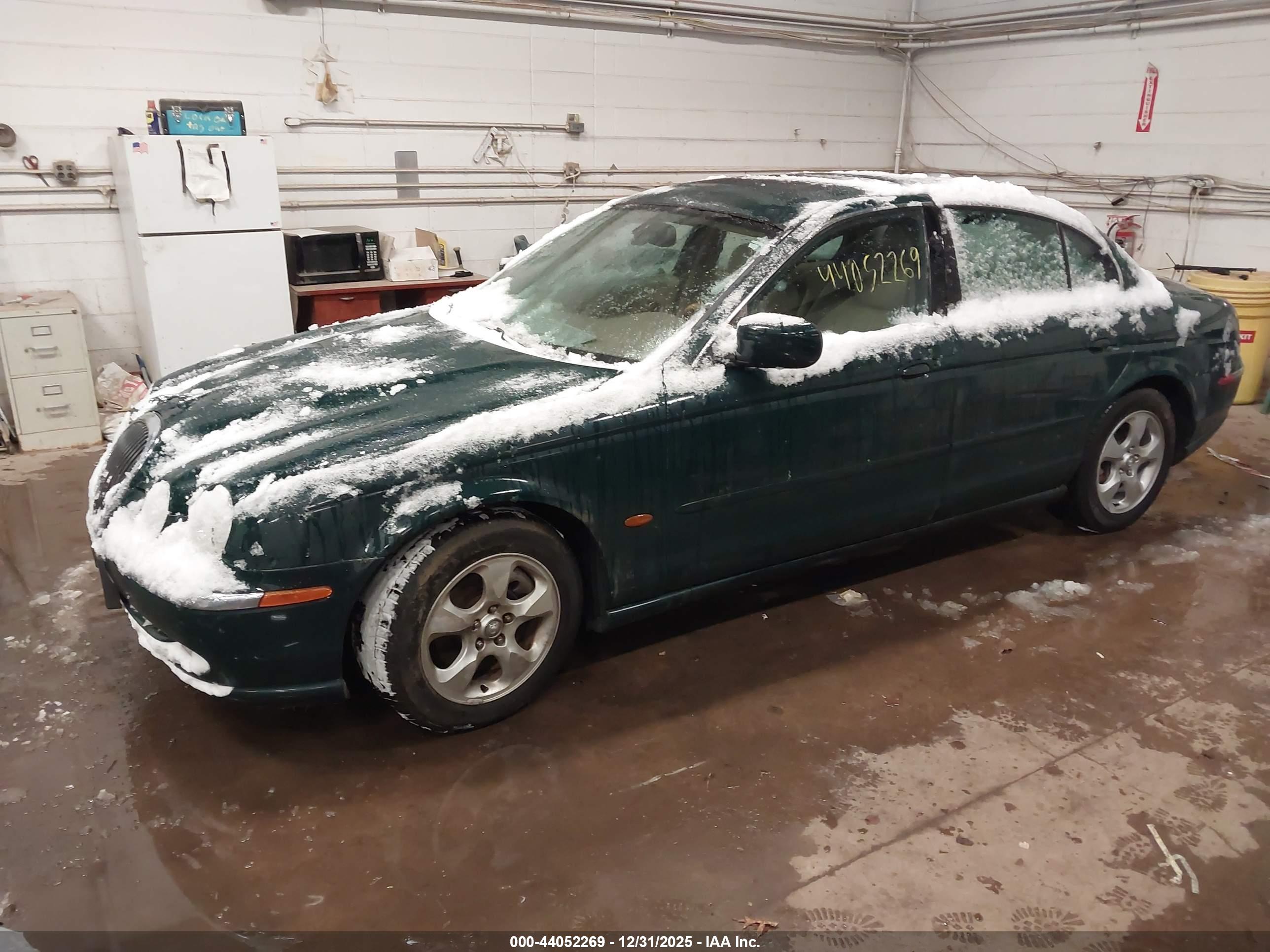 JAGUAR S-TYPE image 2