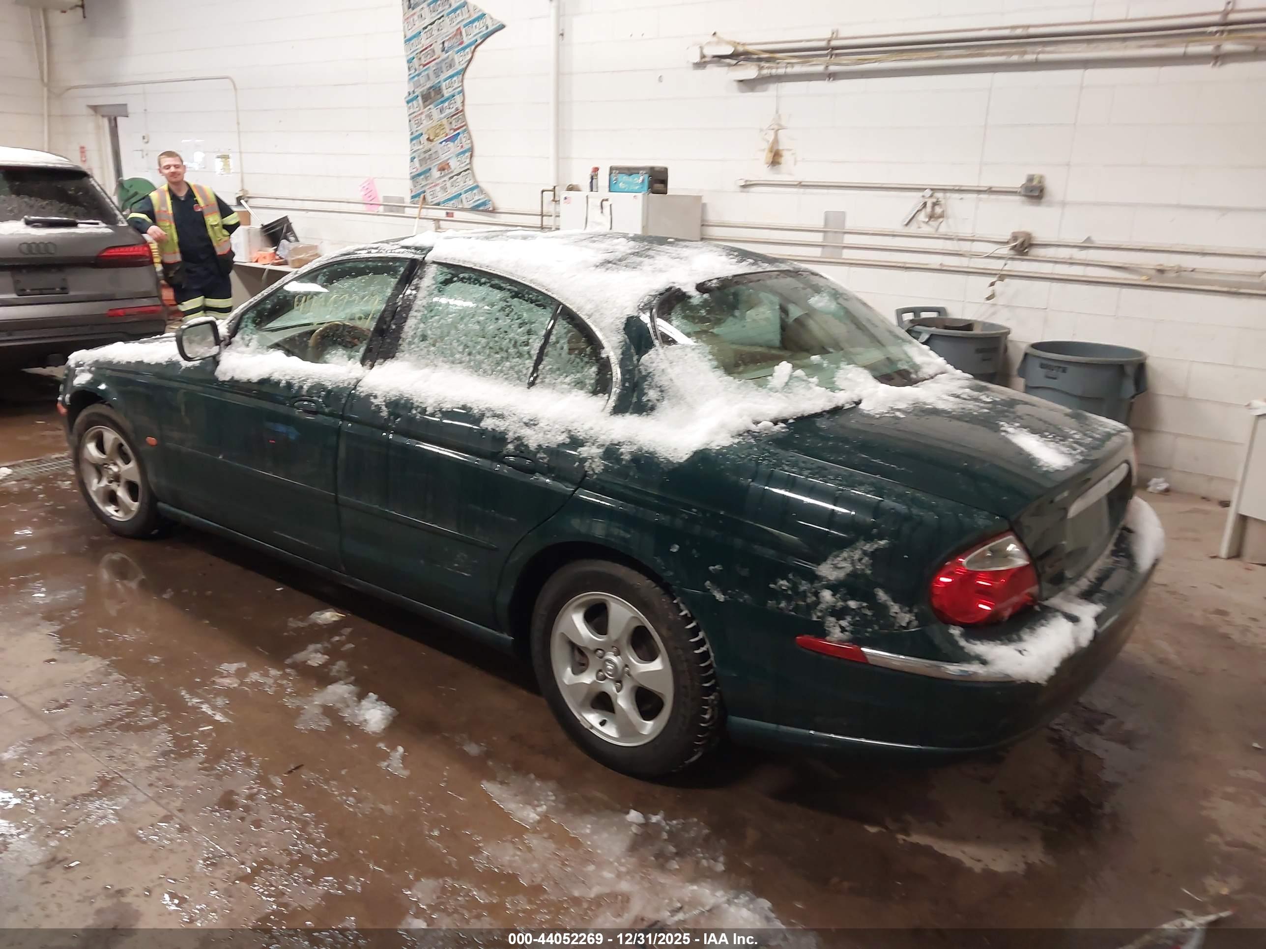 JAGUAR S-TYPE image 3