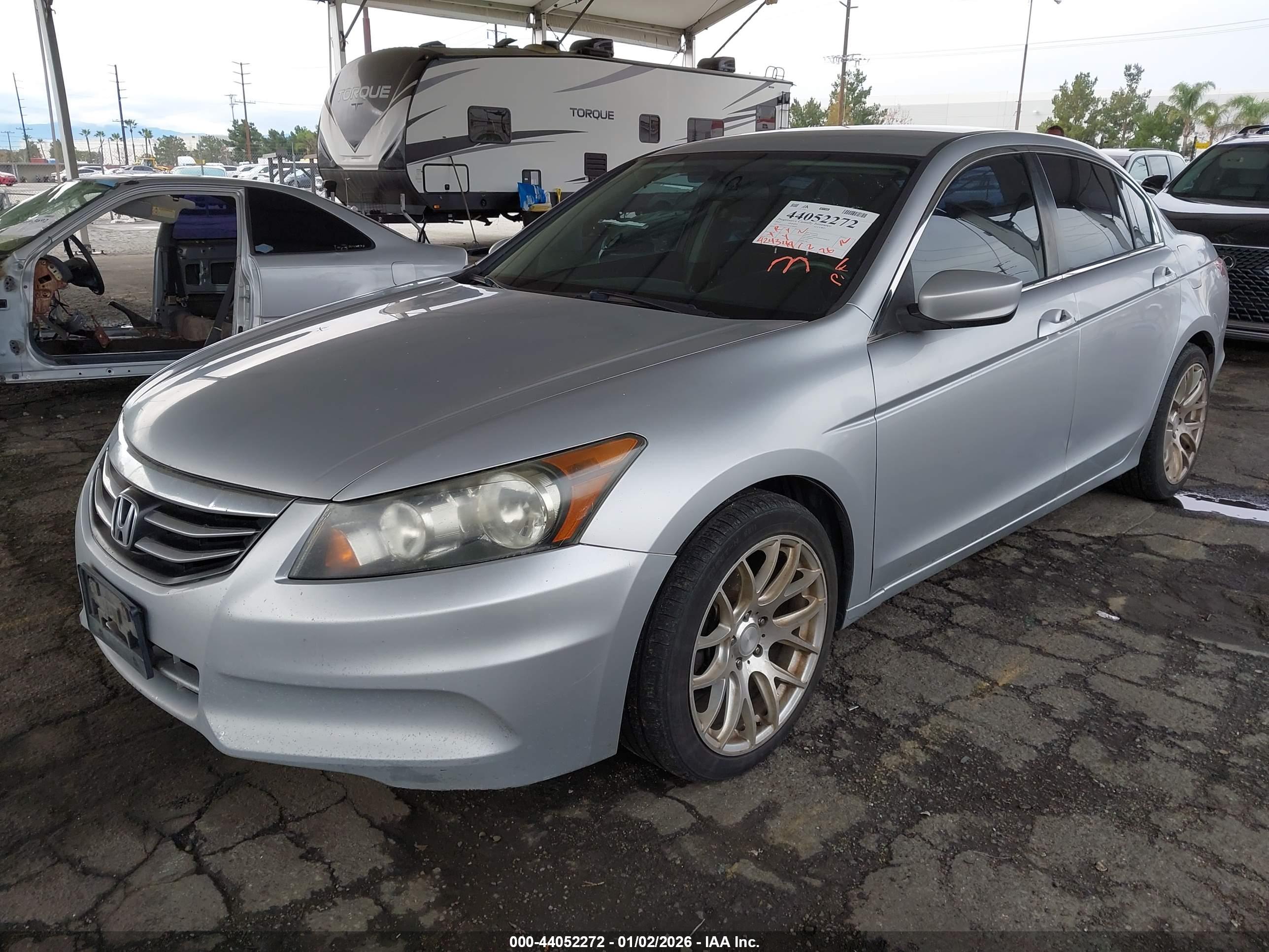 HONDA ACCORD image 2