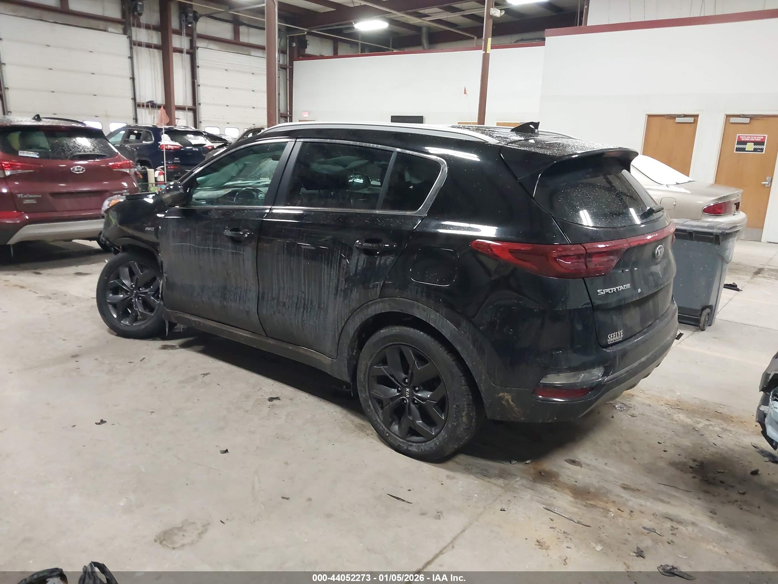 KIA SPORTAGE image 3