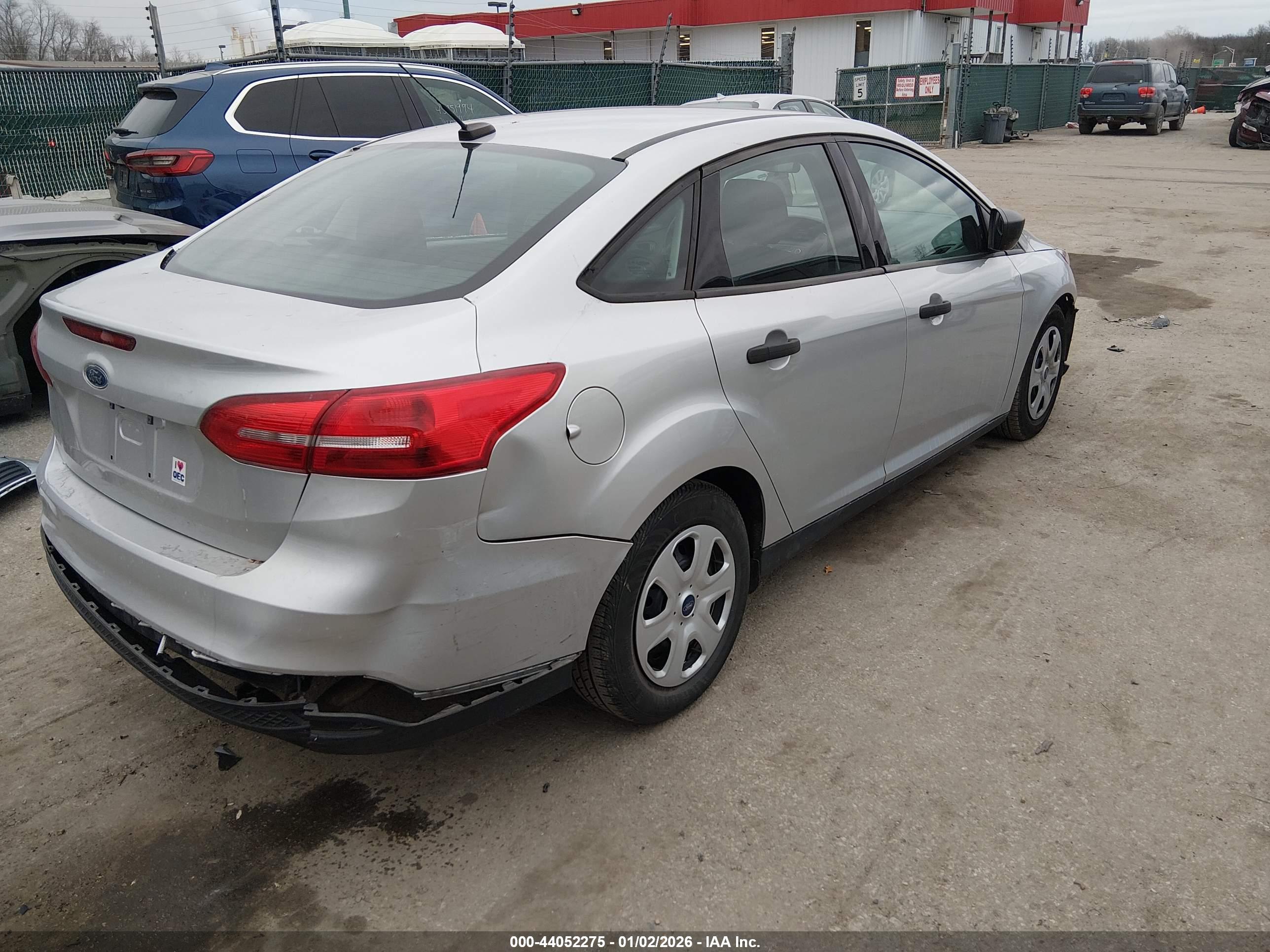 FORD FOCUS image 4