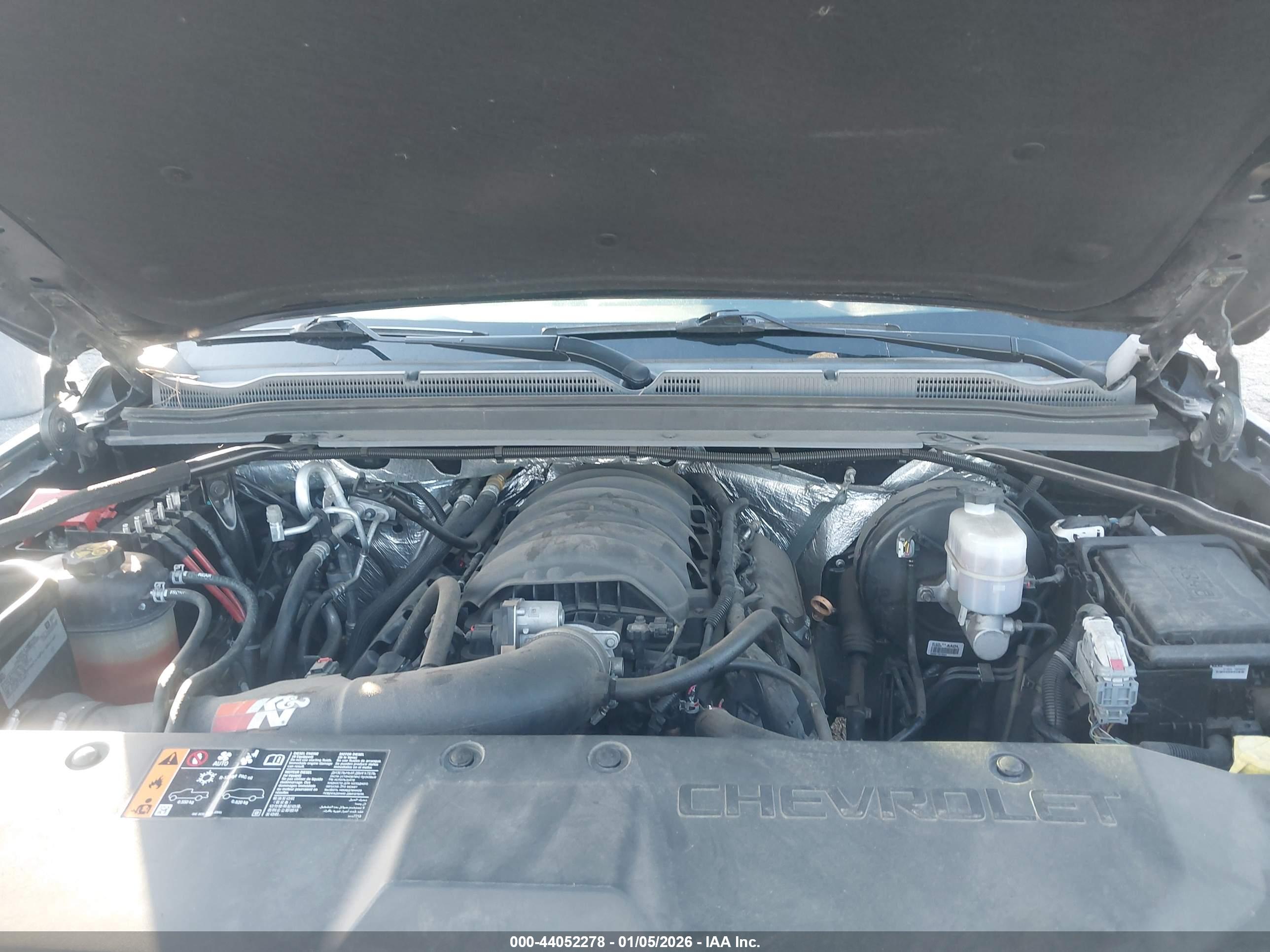 CHEVROLET SUBURBAN image 10