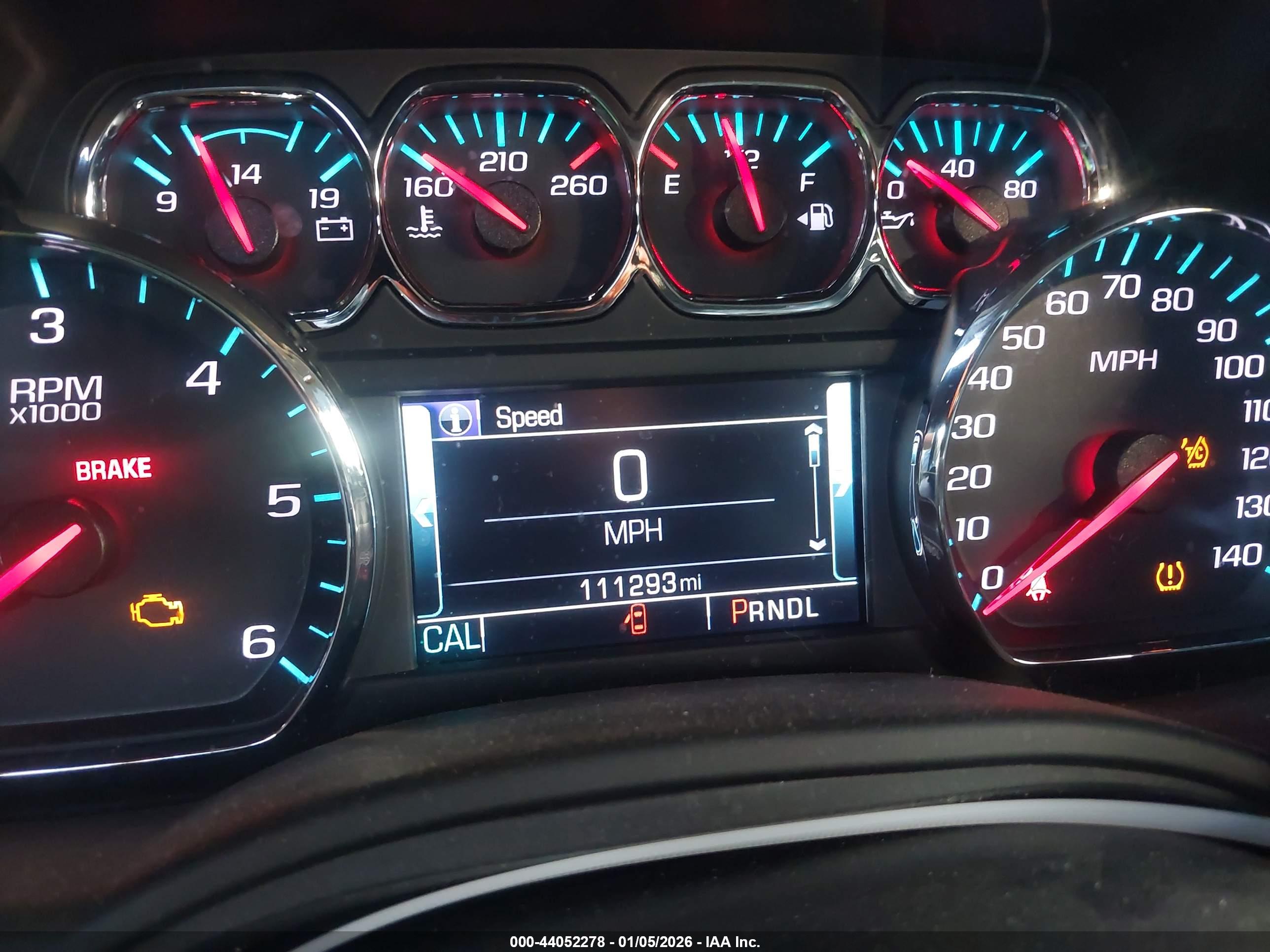 CHEVROLET SUBURBAN image 7