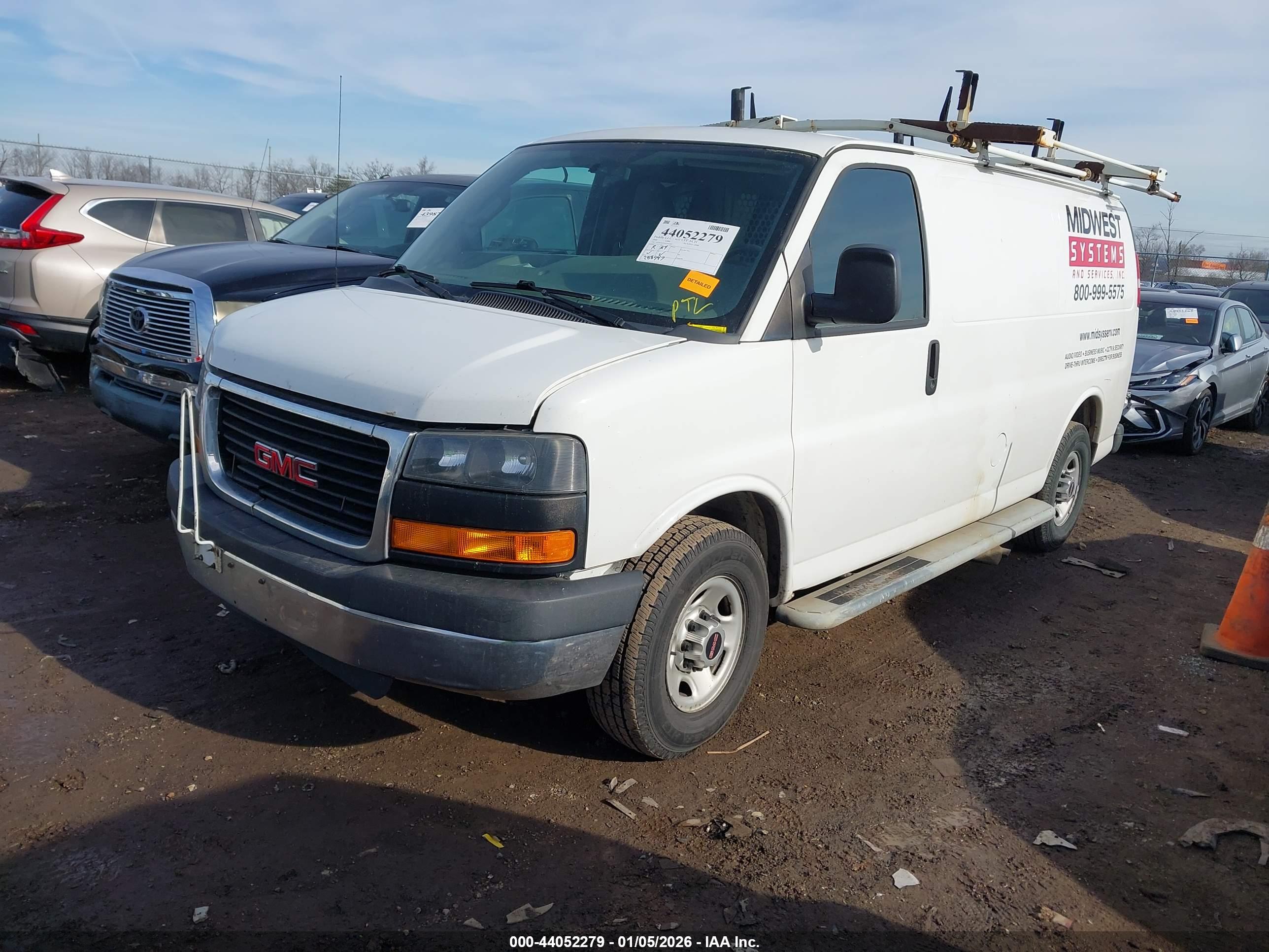 GMC SAVANA image 2