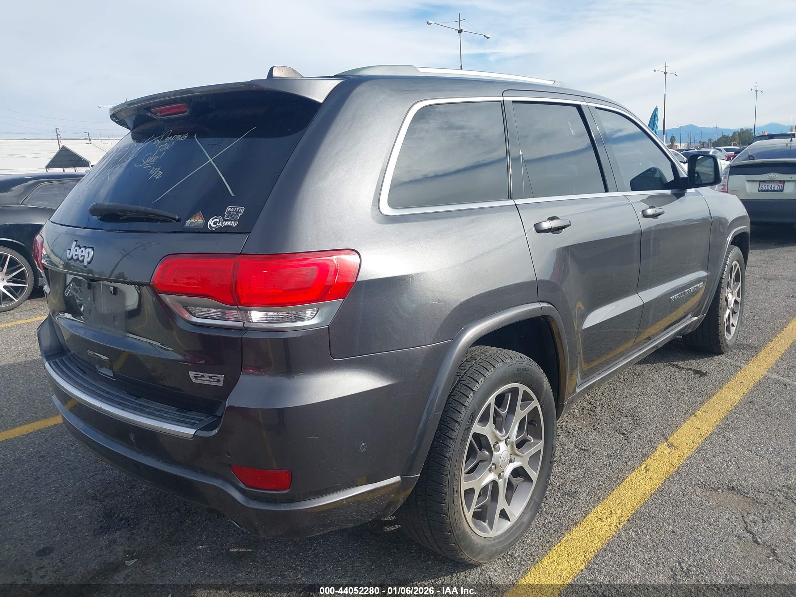 JEEP GRAND image 4