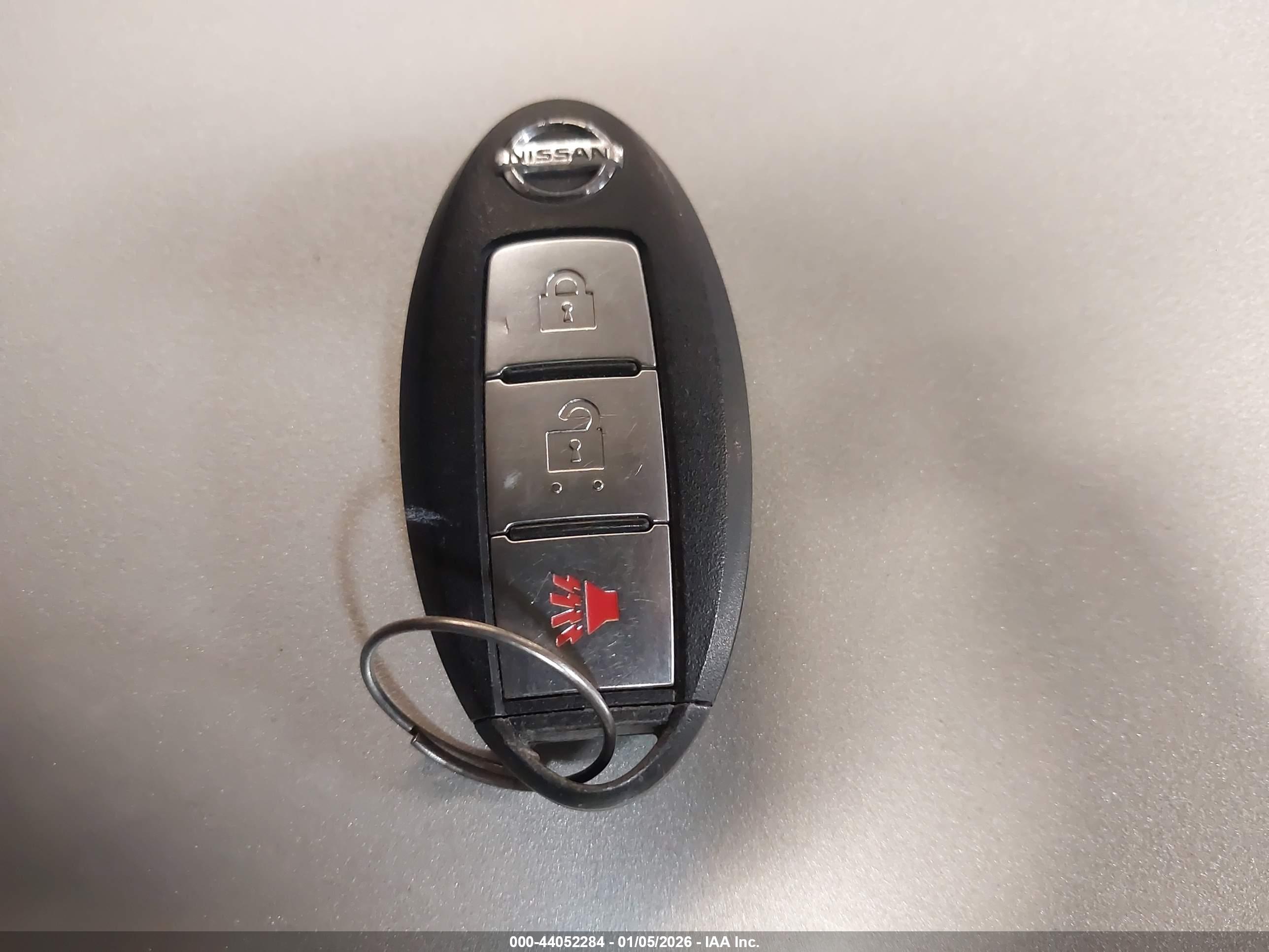 NISSAN ROGUE image 11