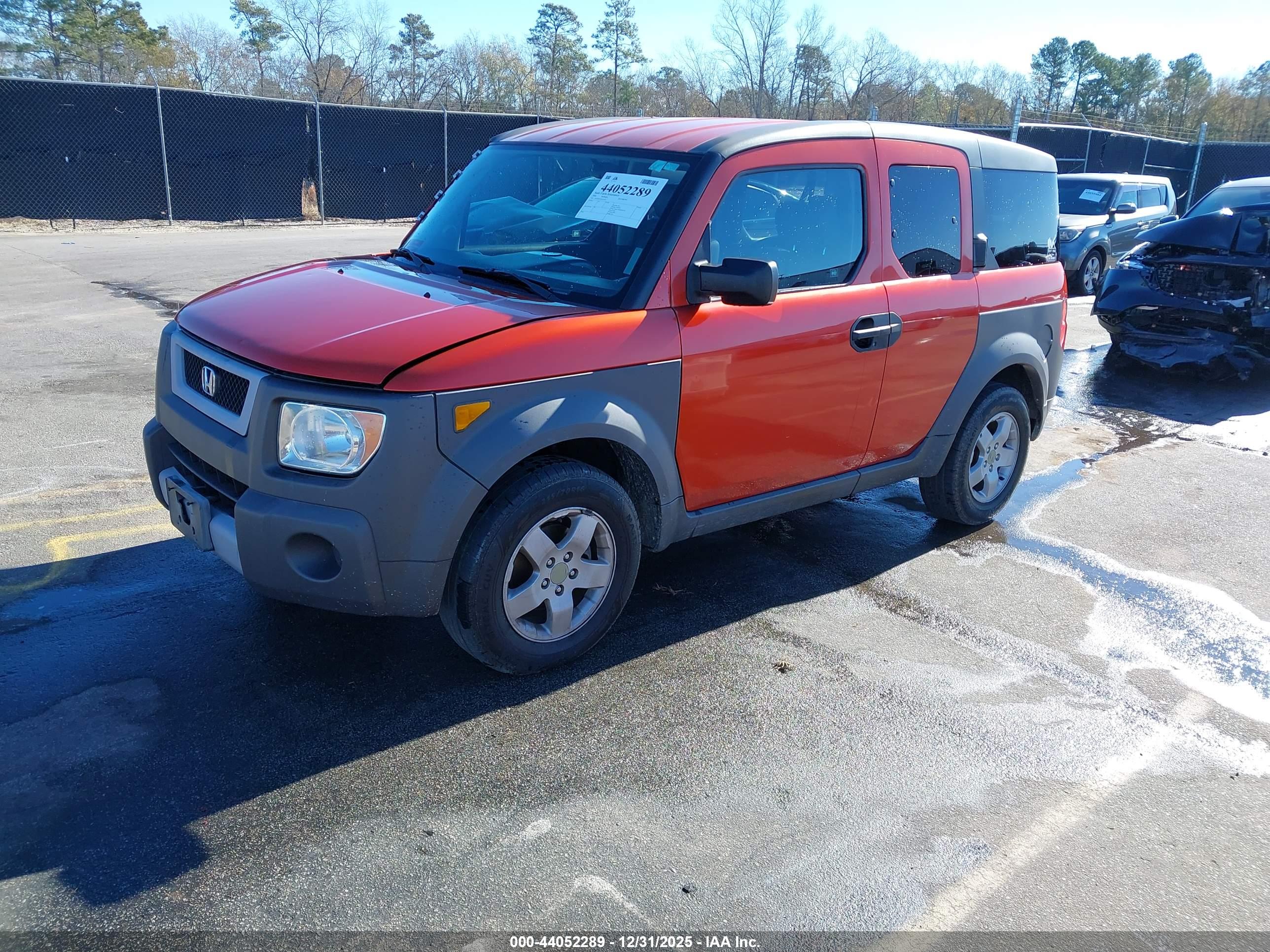 HONDA ELEMENT image 2