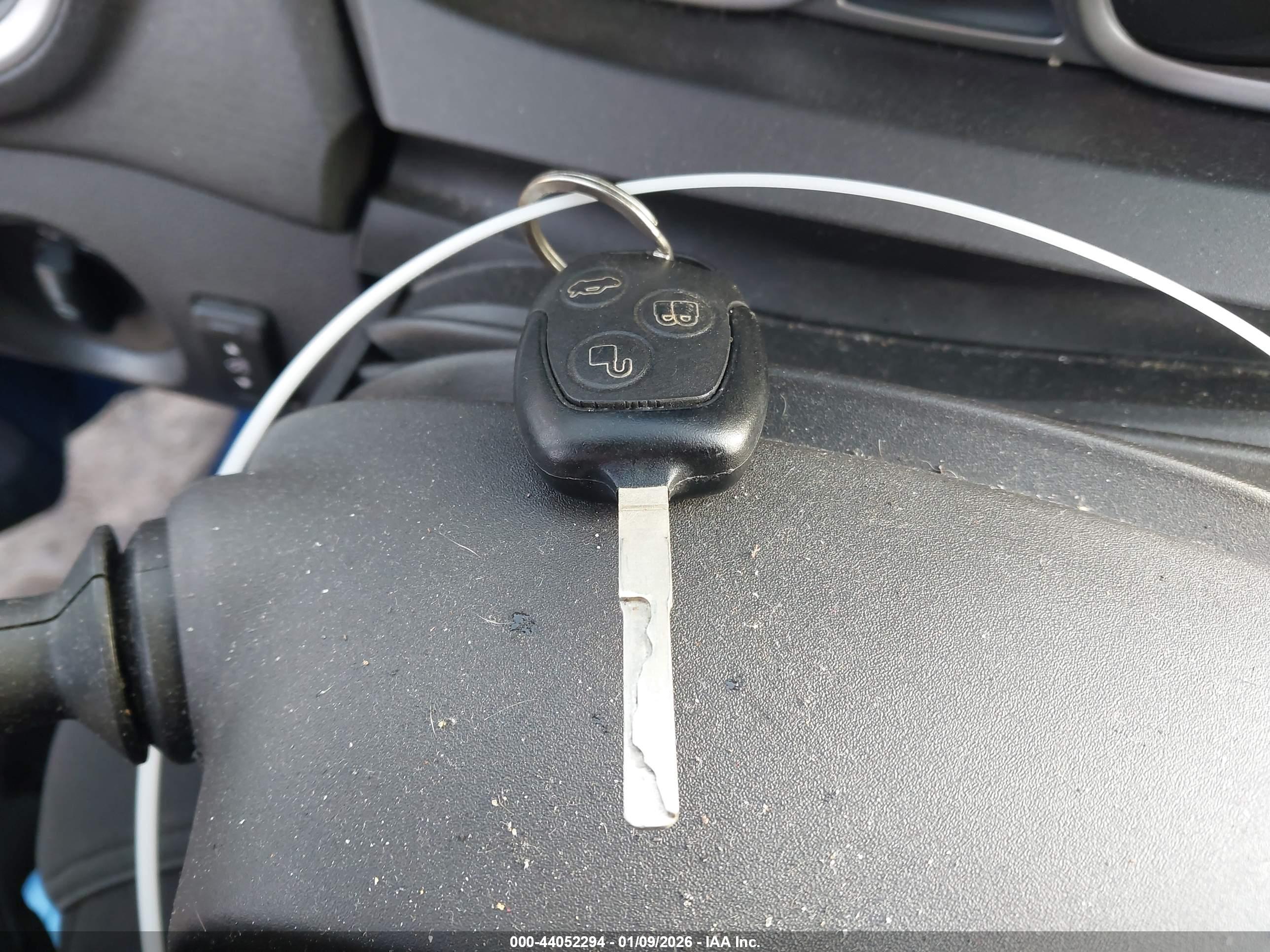 FORD FIESTA image 11