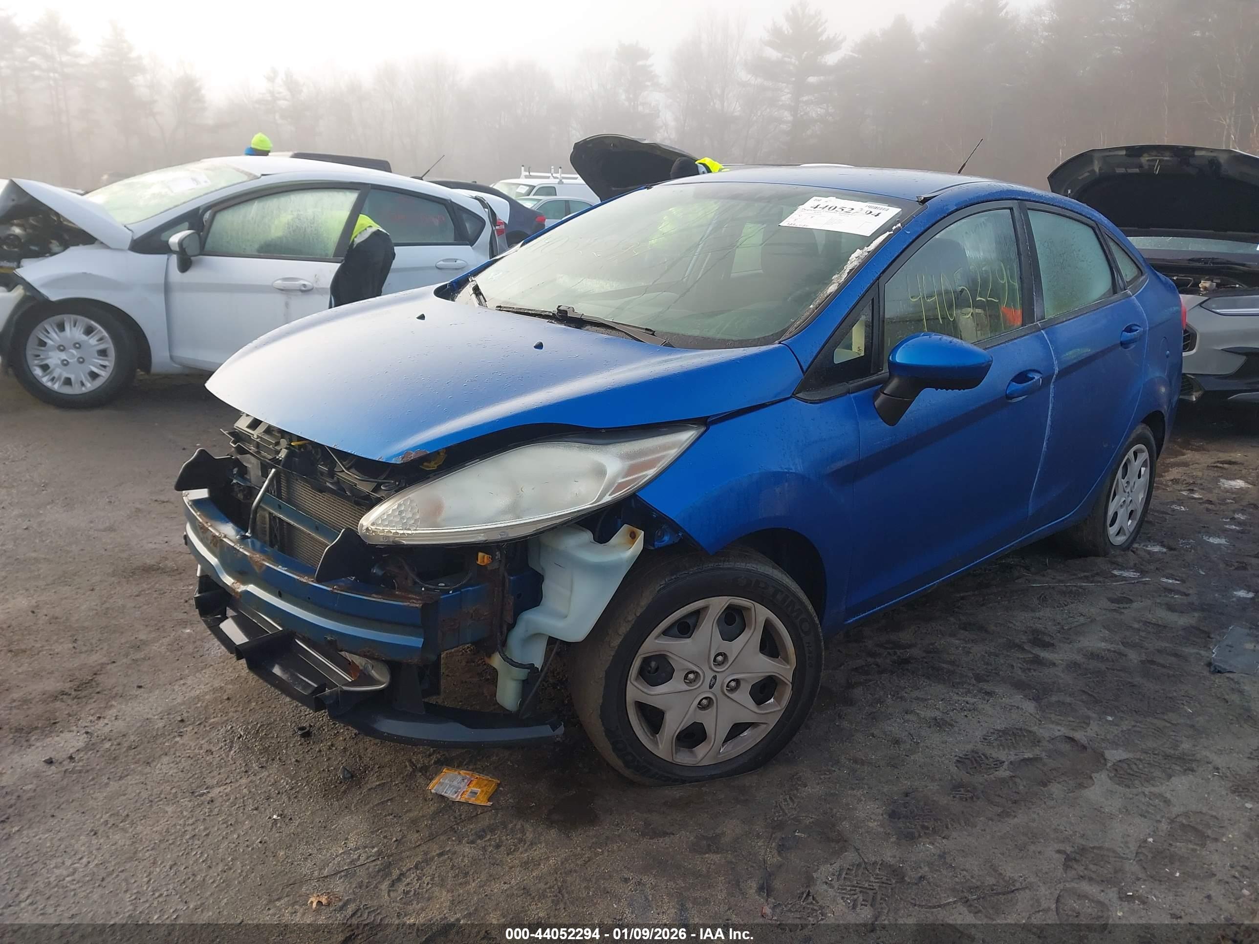FORD FIESTA image 2