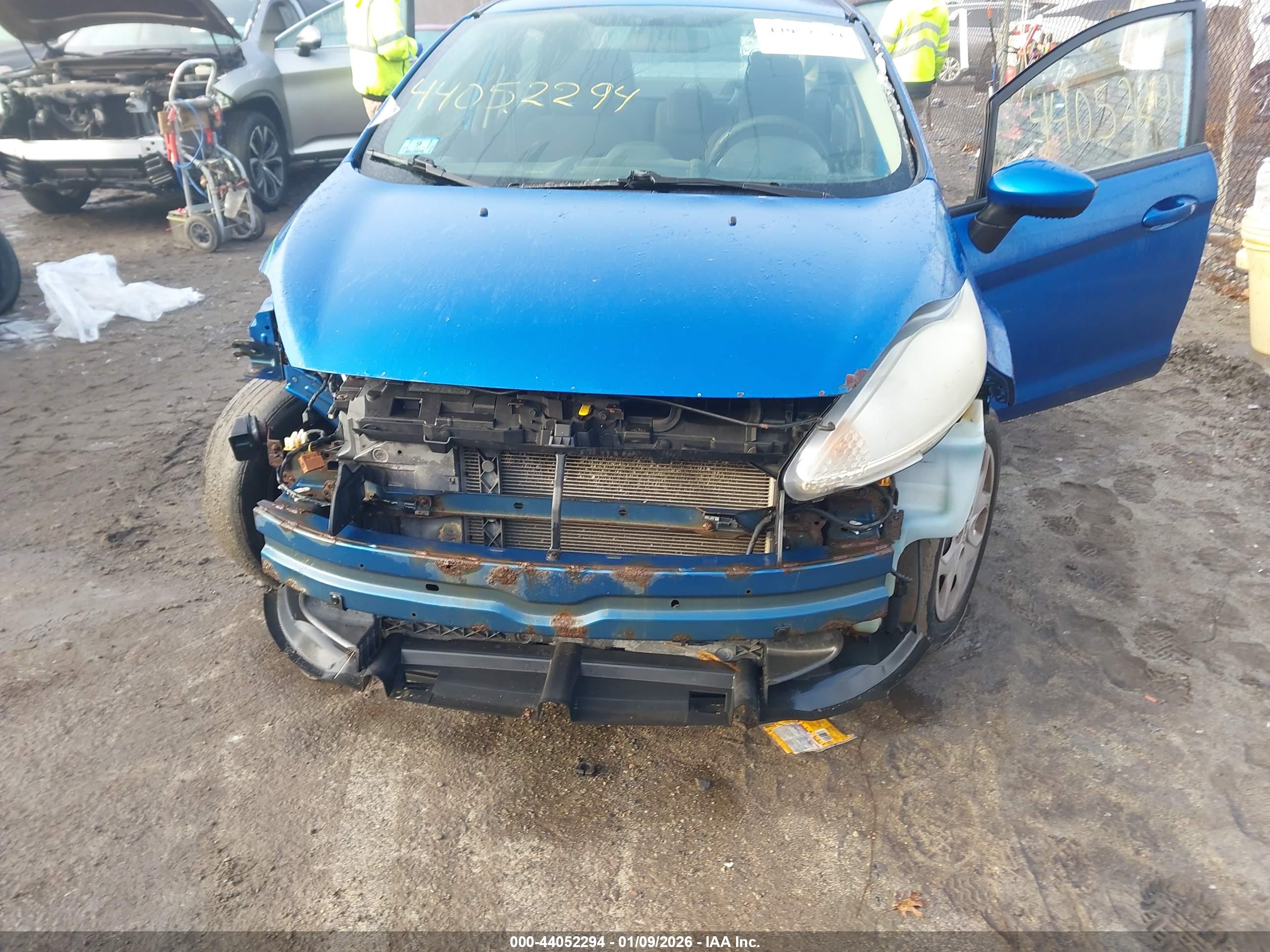FORD FIESTA image 6