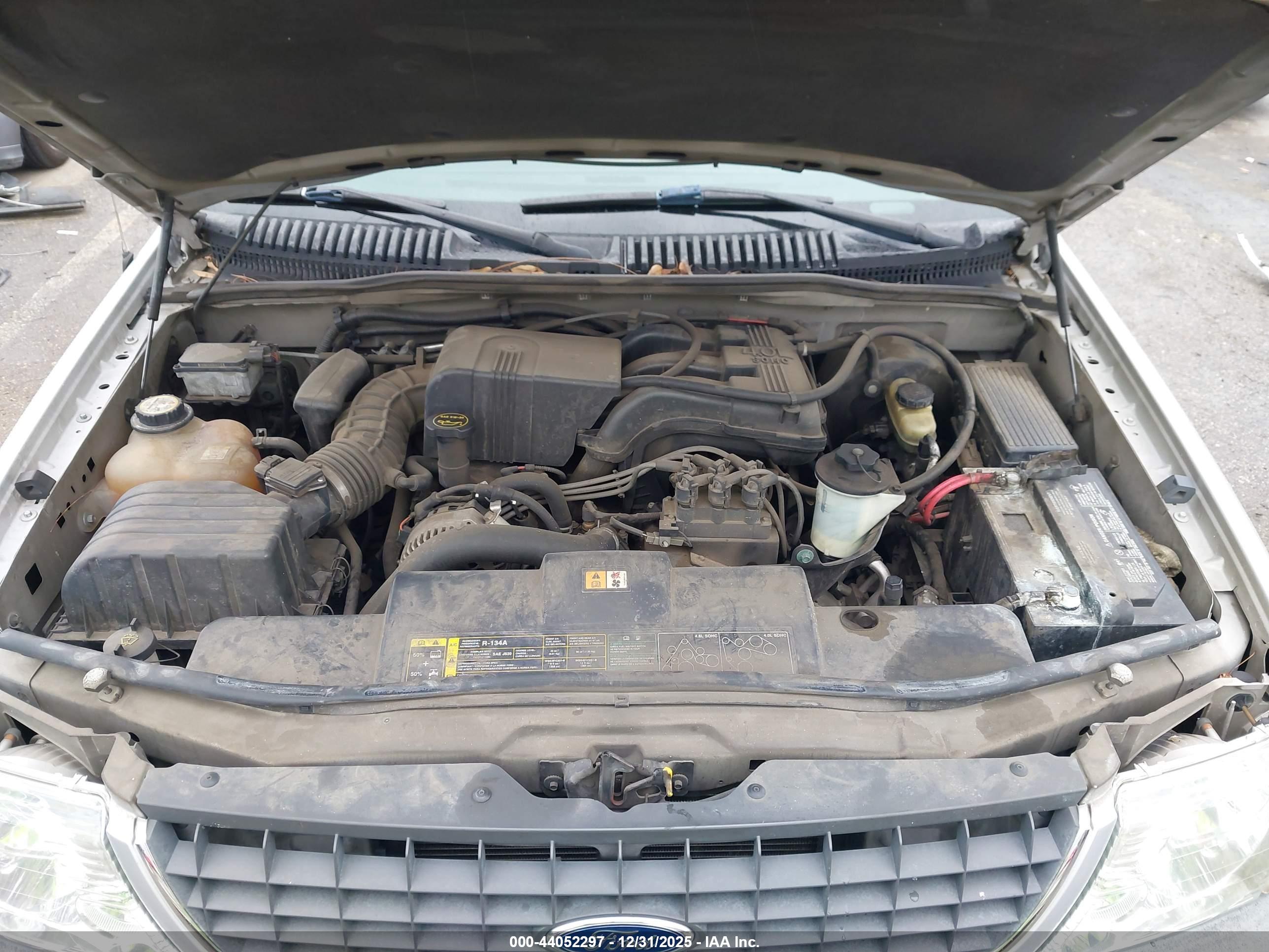 FORD EXPLORER image 10